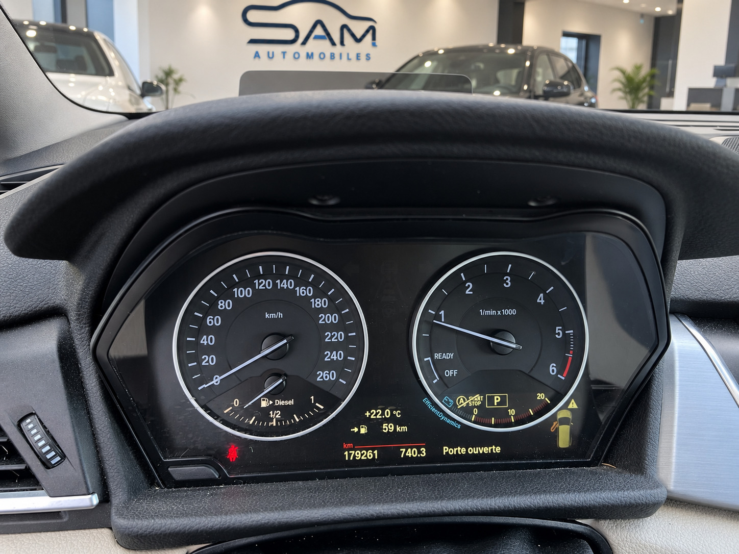 BMW 220d xDrive Gran Tourer Steptronic-image-10