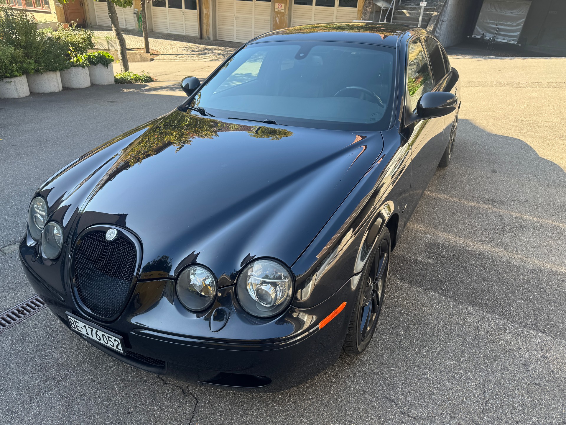 JAGUAR 4.2 V8 R mit Ritter Tuning-image-0