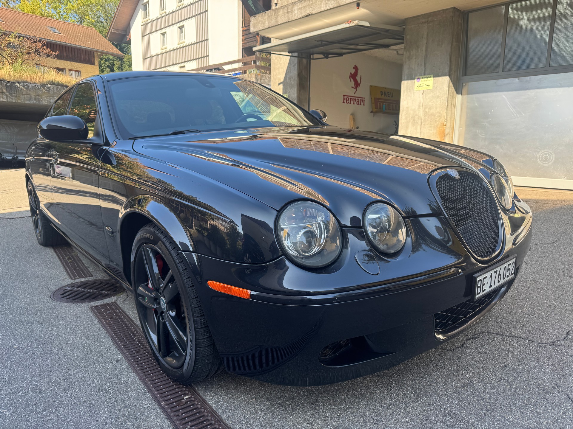 JAGUAR 4.2 V8 R mit Ritter Tuning-image-1