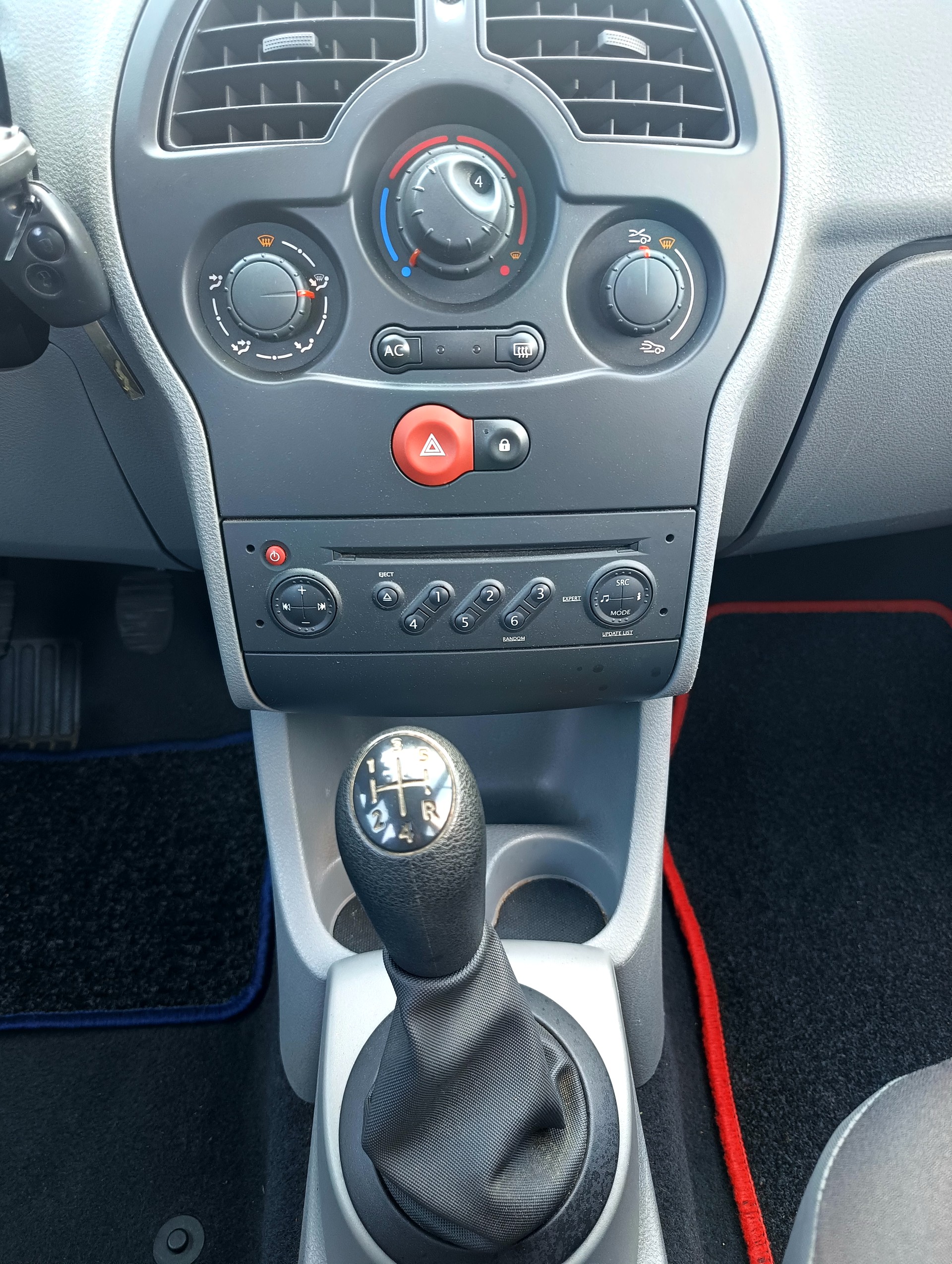 RENAULT Modus 1.2 16V Authentique-image-9