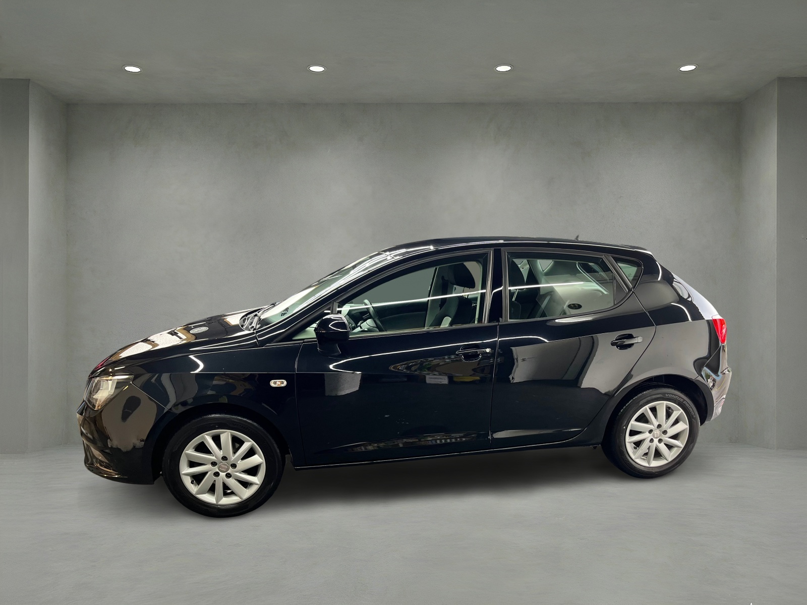 SEAT Ibiza 1.4 Reference-image-6