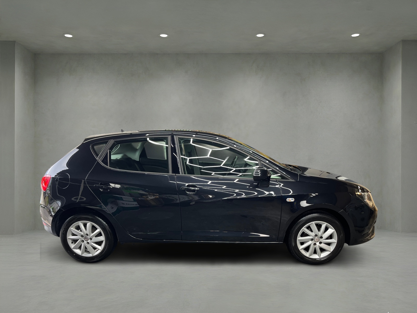 SEAT Ibiza 1.4 Reference-image-7
