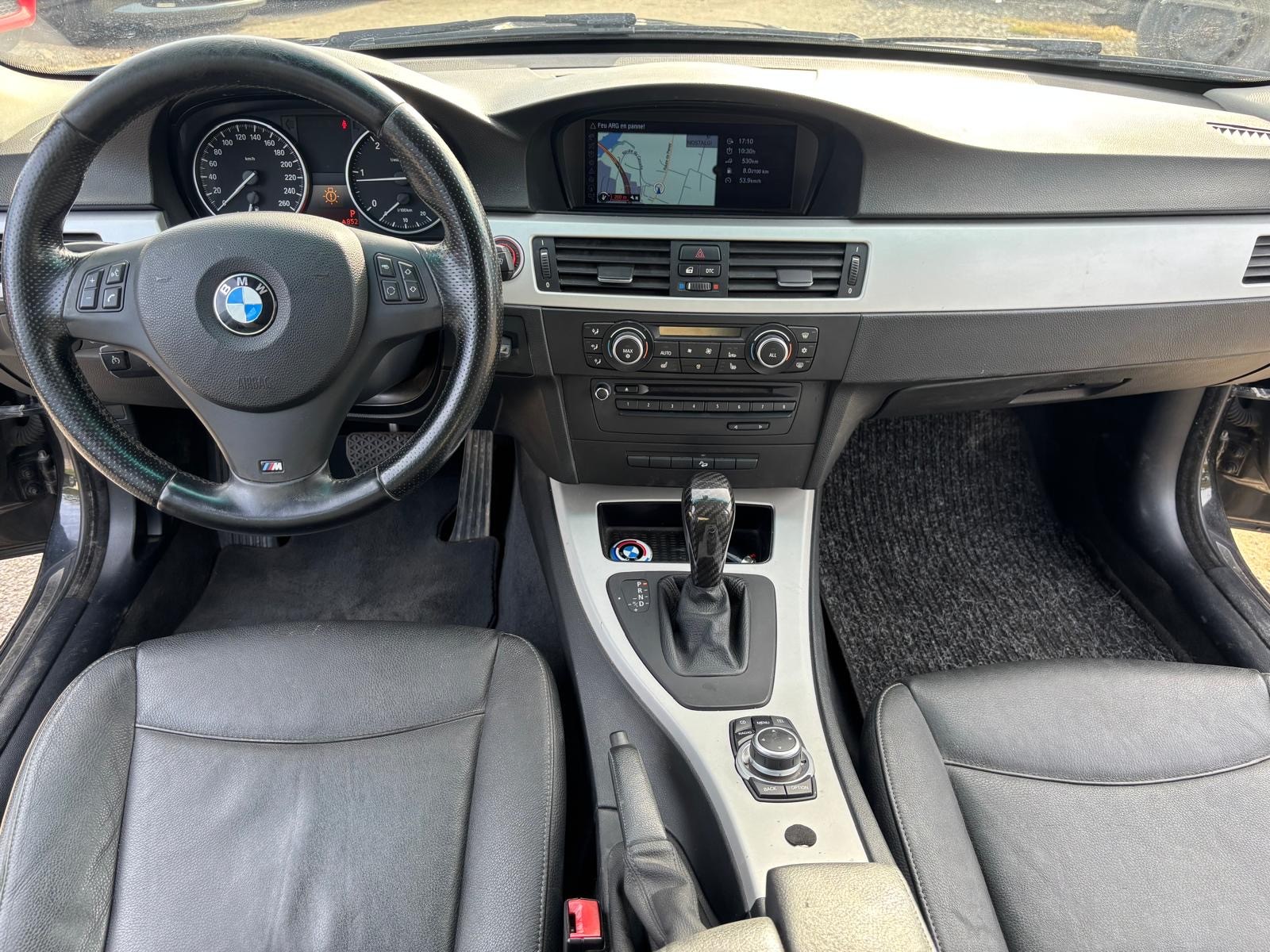 BMW 320d xDrive Touring Steptronic-image-11