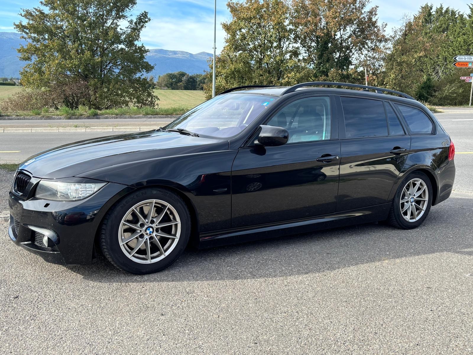 BMW 320d xDrive Touring Steptronic-image-1