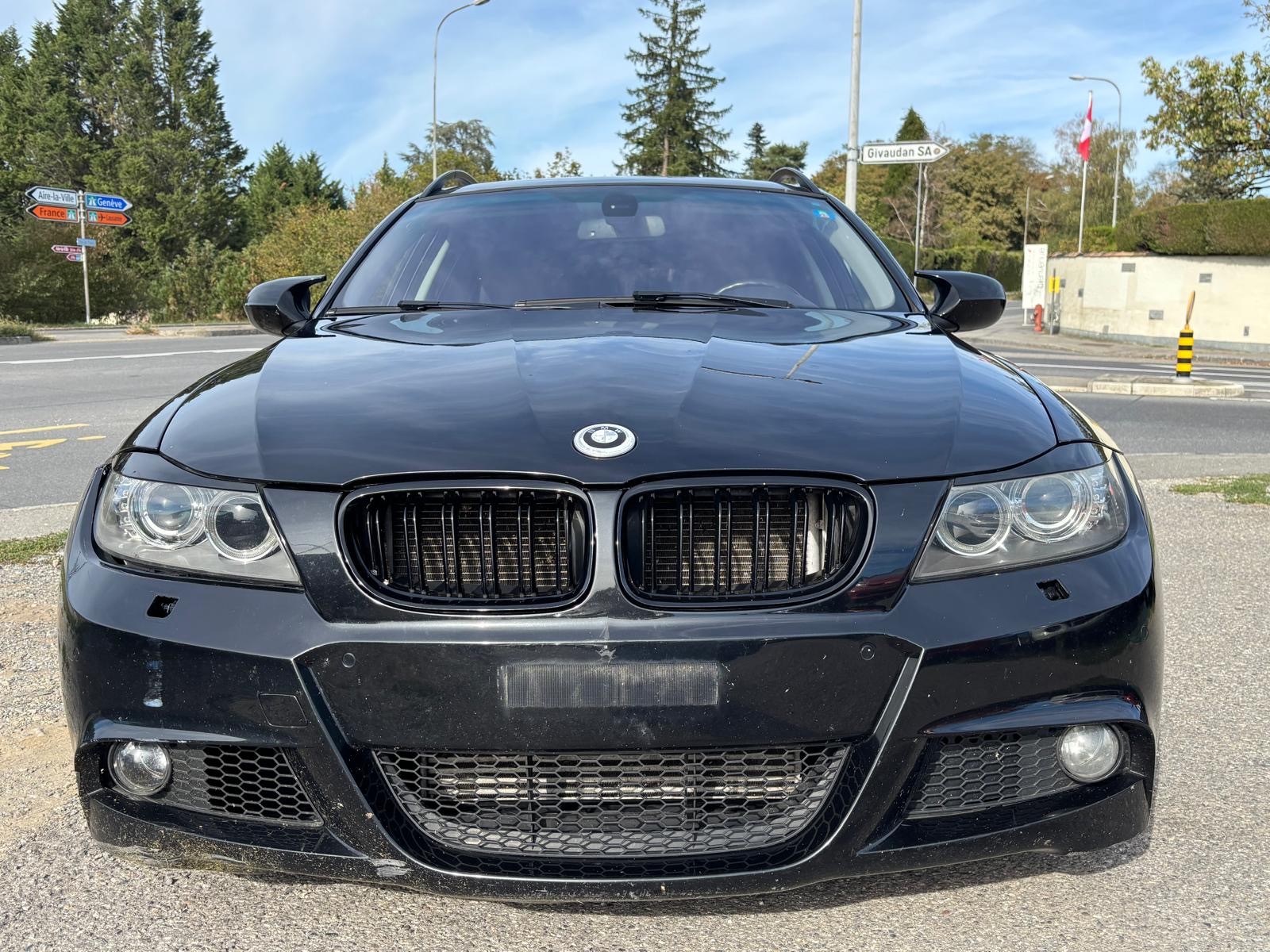 BMW 320d xDrive Touring Steptronic-image-0
