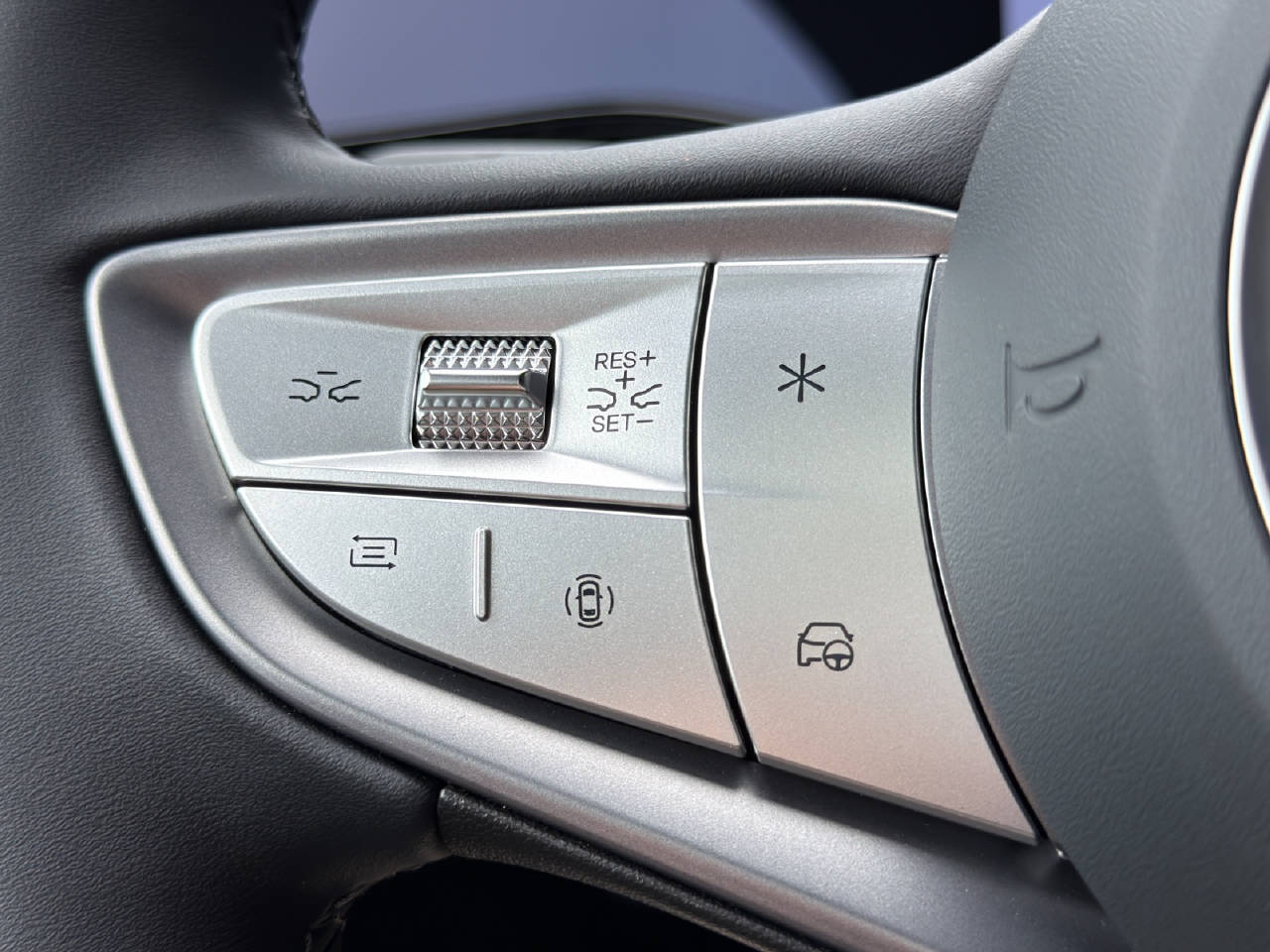 BYD Dolphin G DM-i Comfort Demo-image-13