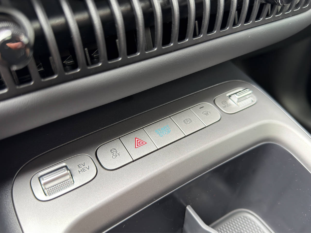 BYD Dolphin G DM-i Comfort Demo-image-12