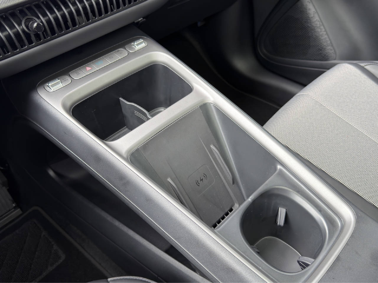BYD Dolphin G DM-i Comfort Demo-image-9