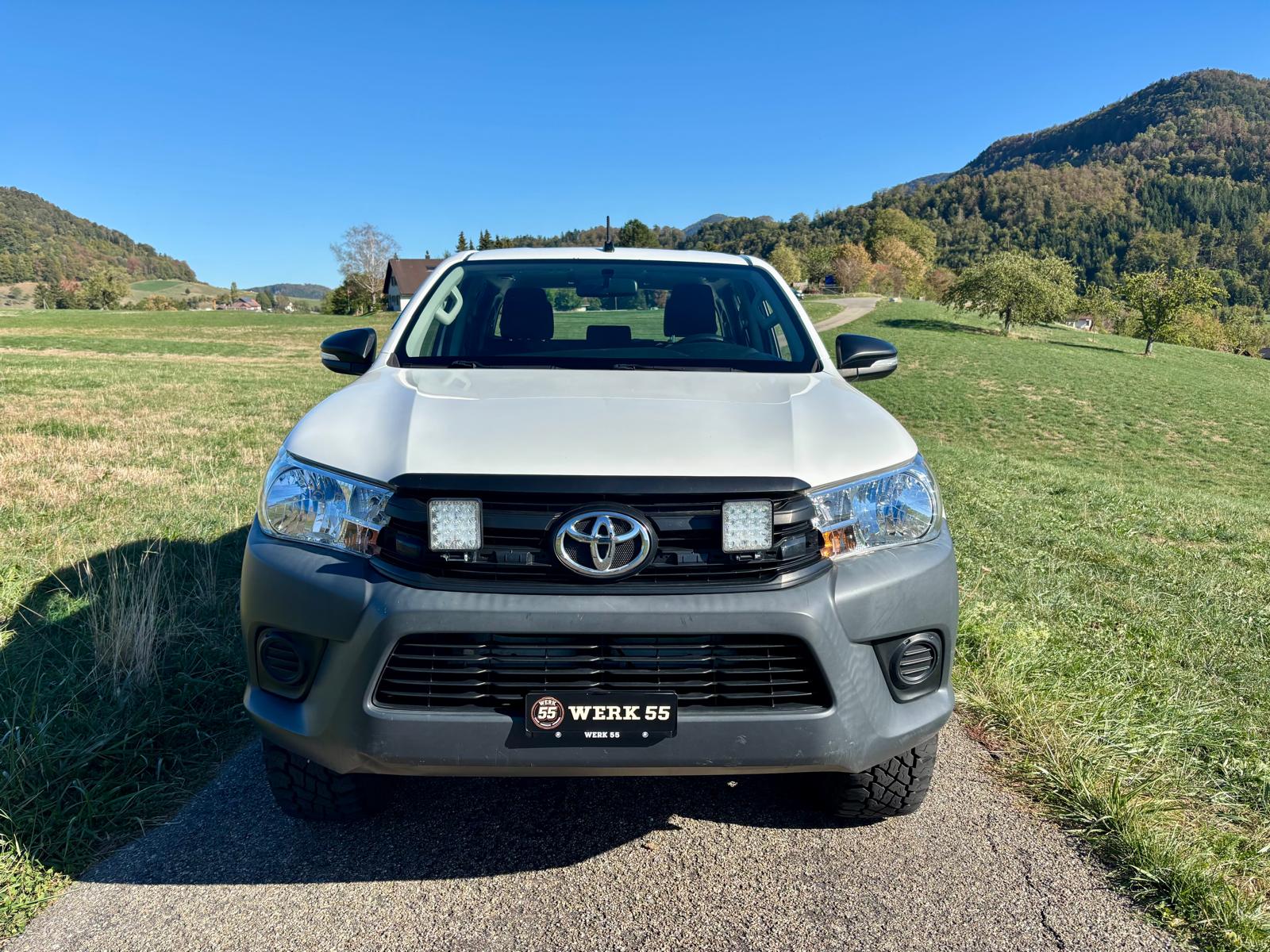 TOYOTA Hilux 2.4D-4D Luna Double Cab 4x4-image-5