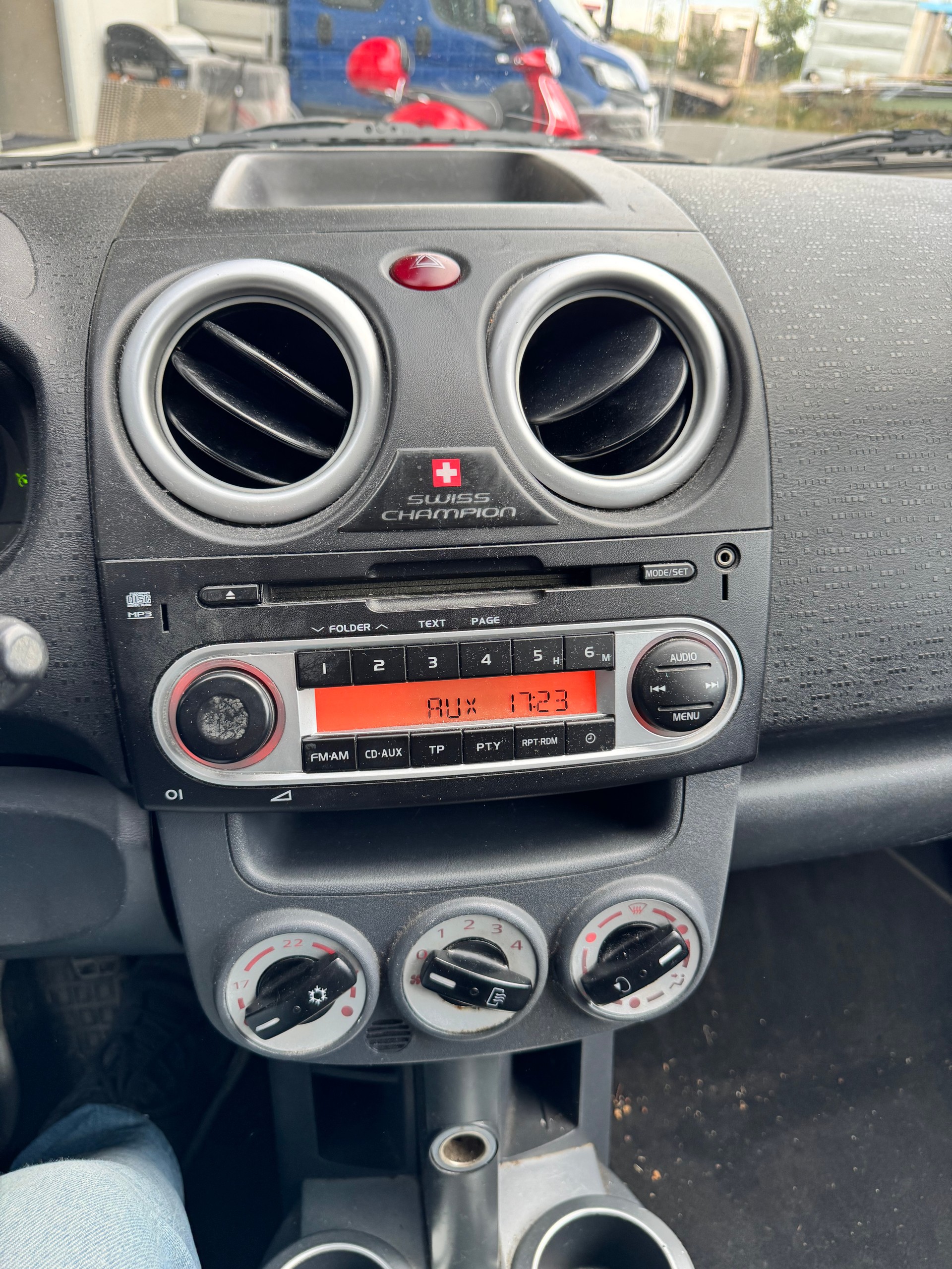 MITSUBISHI Colt 1.3 16V Swiss Champion ClearTec-image-8
