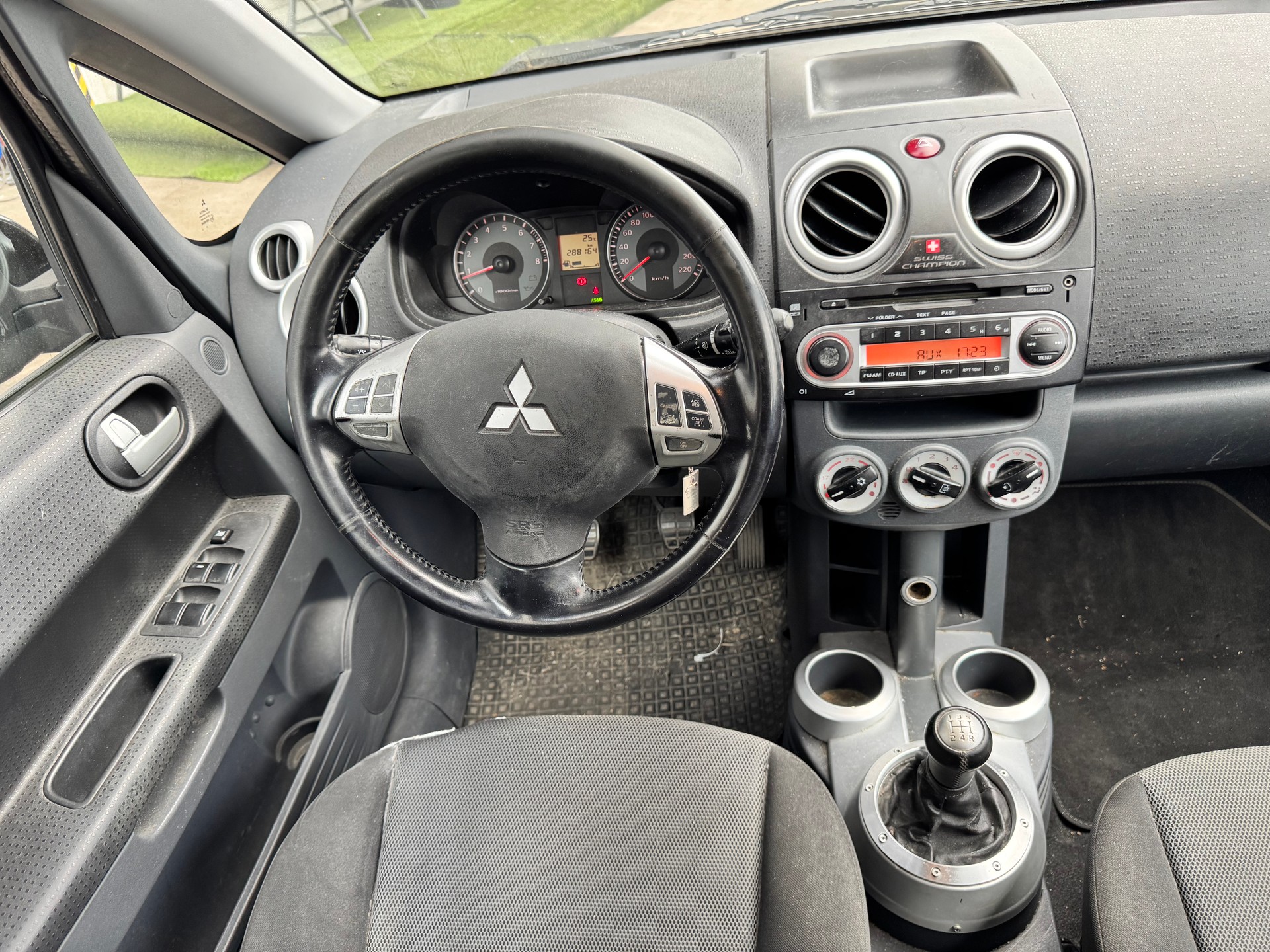 MITSUBISHI Colt 1.3 16V Swiss Champion ClearTec-image-9