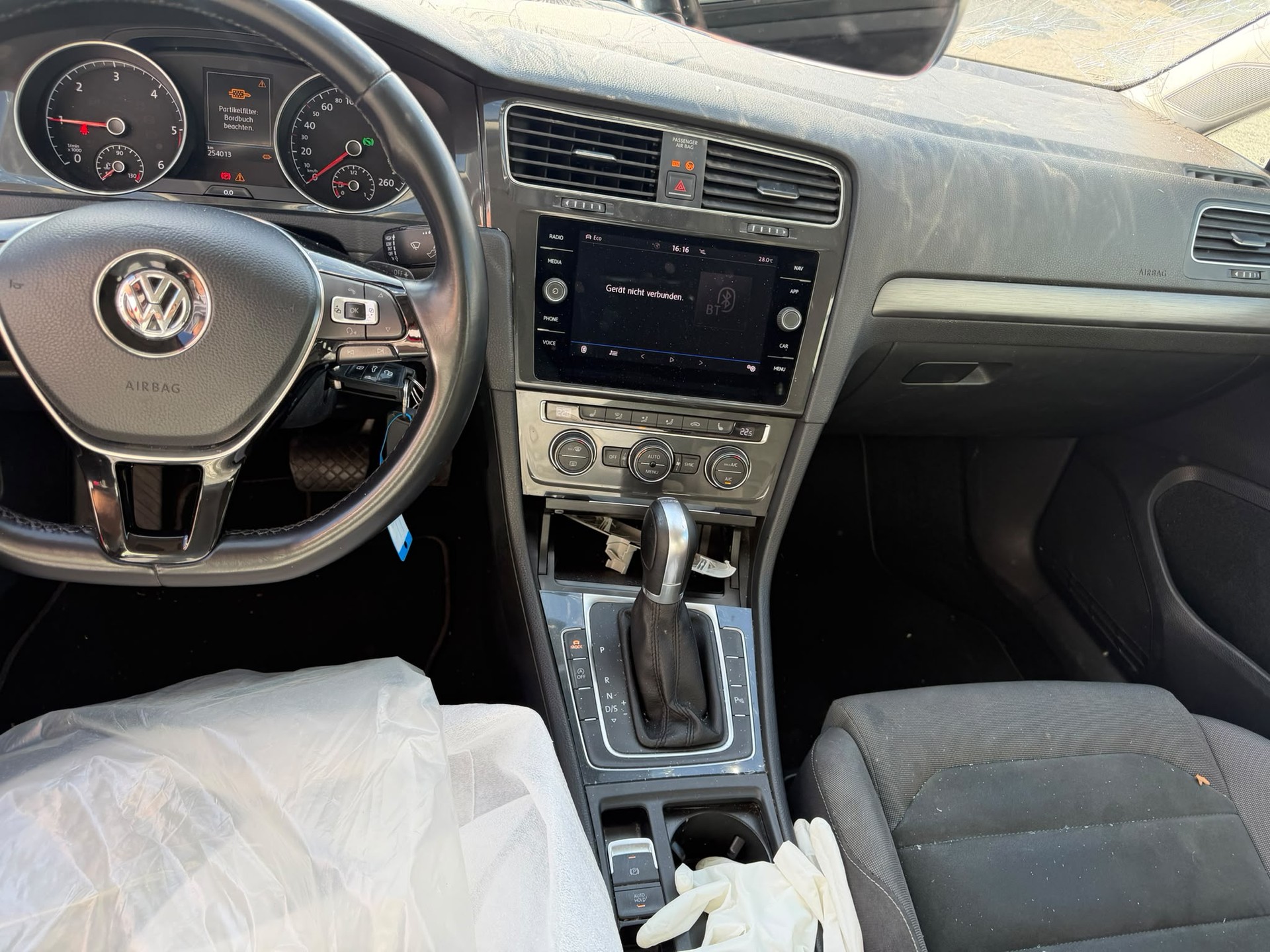 VW Golf Variant 2.0 TDI Comfortline DSG-image-10