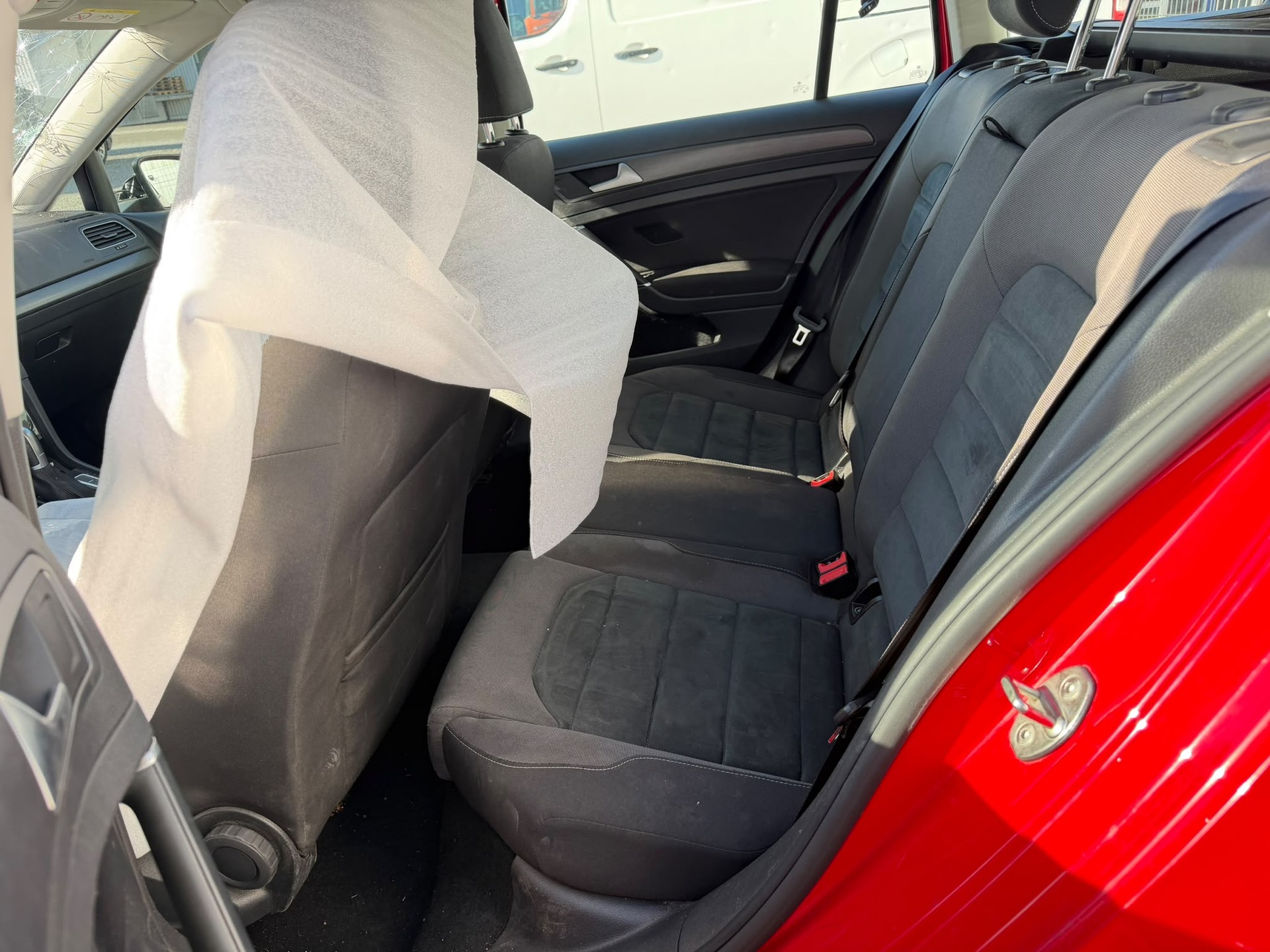 VW Golf Variant 2.0 TDI Comfortline DSG-image-5