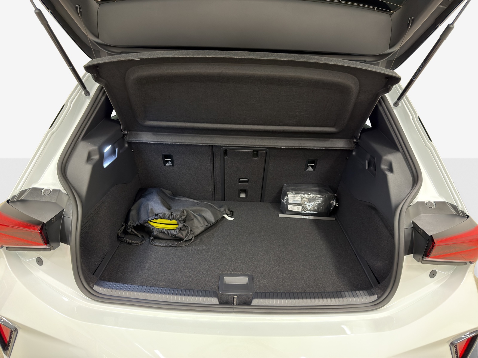 CUPRA Born 79 kWh Prime-image-12