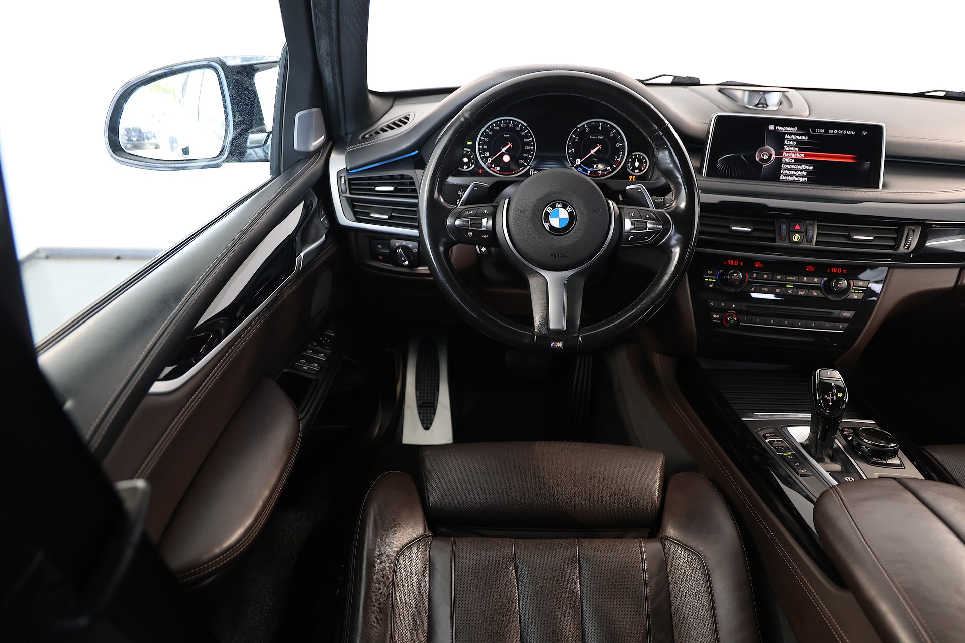 BMW X5 50i xDrive SAG M-Sport-image-8
