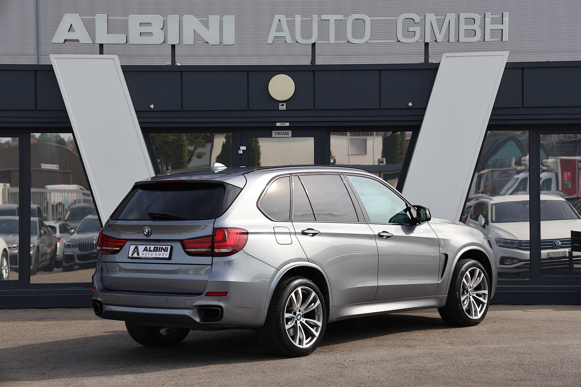 BMW X5 50i xDrive SAG M-Sport-image-2