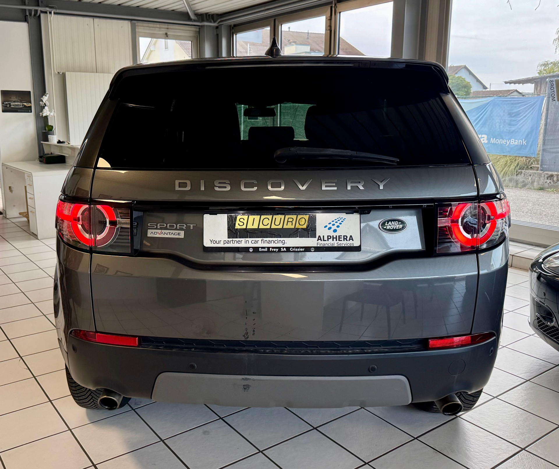LAND ROVER Discovery Sport 2.0 TD4 HSE AT9-image-8