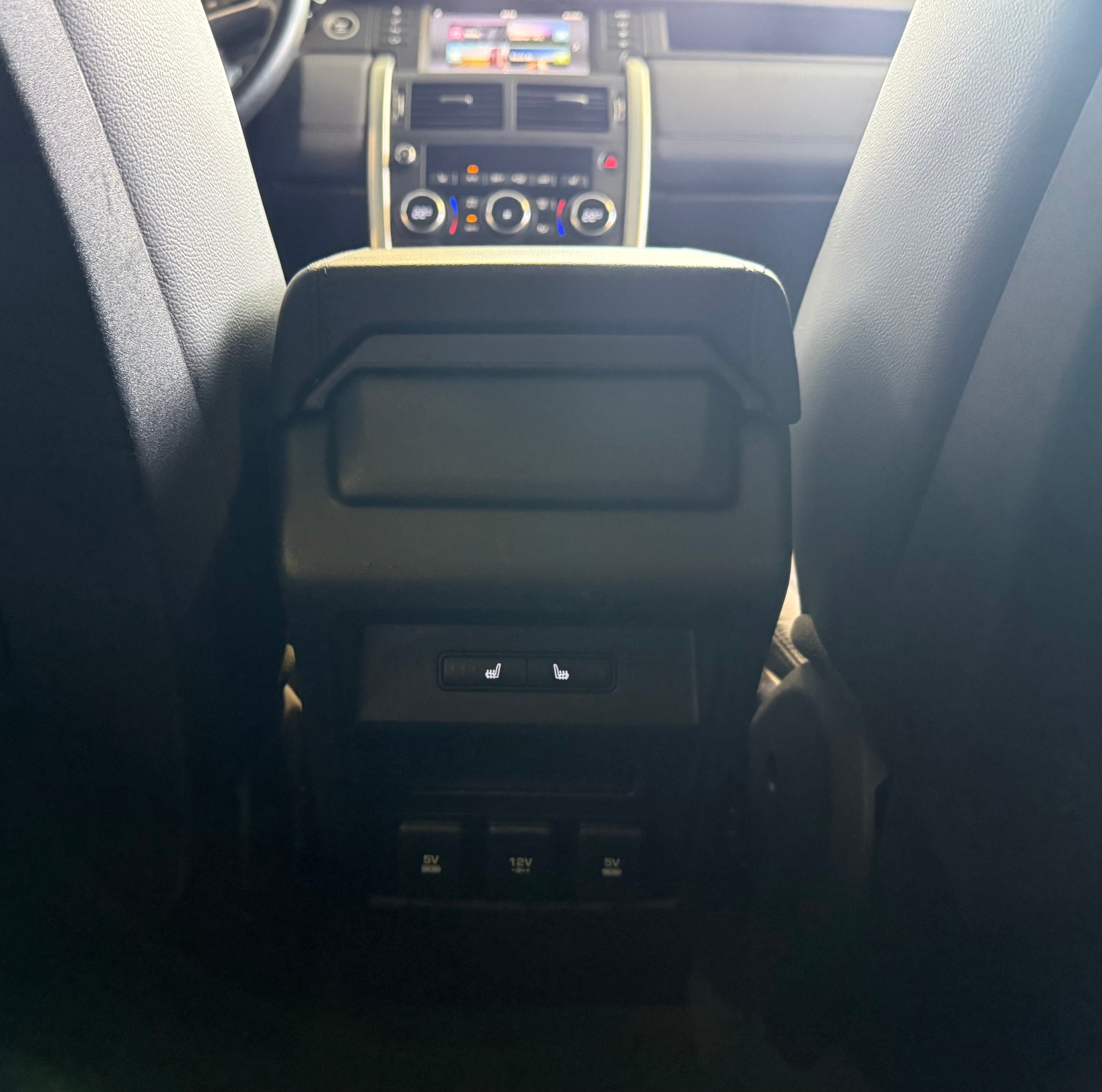 LAND ROVER Discovery Sport 2.0 TD4 HSE AT9-image-23
