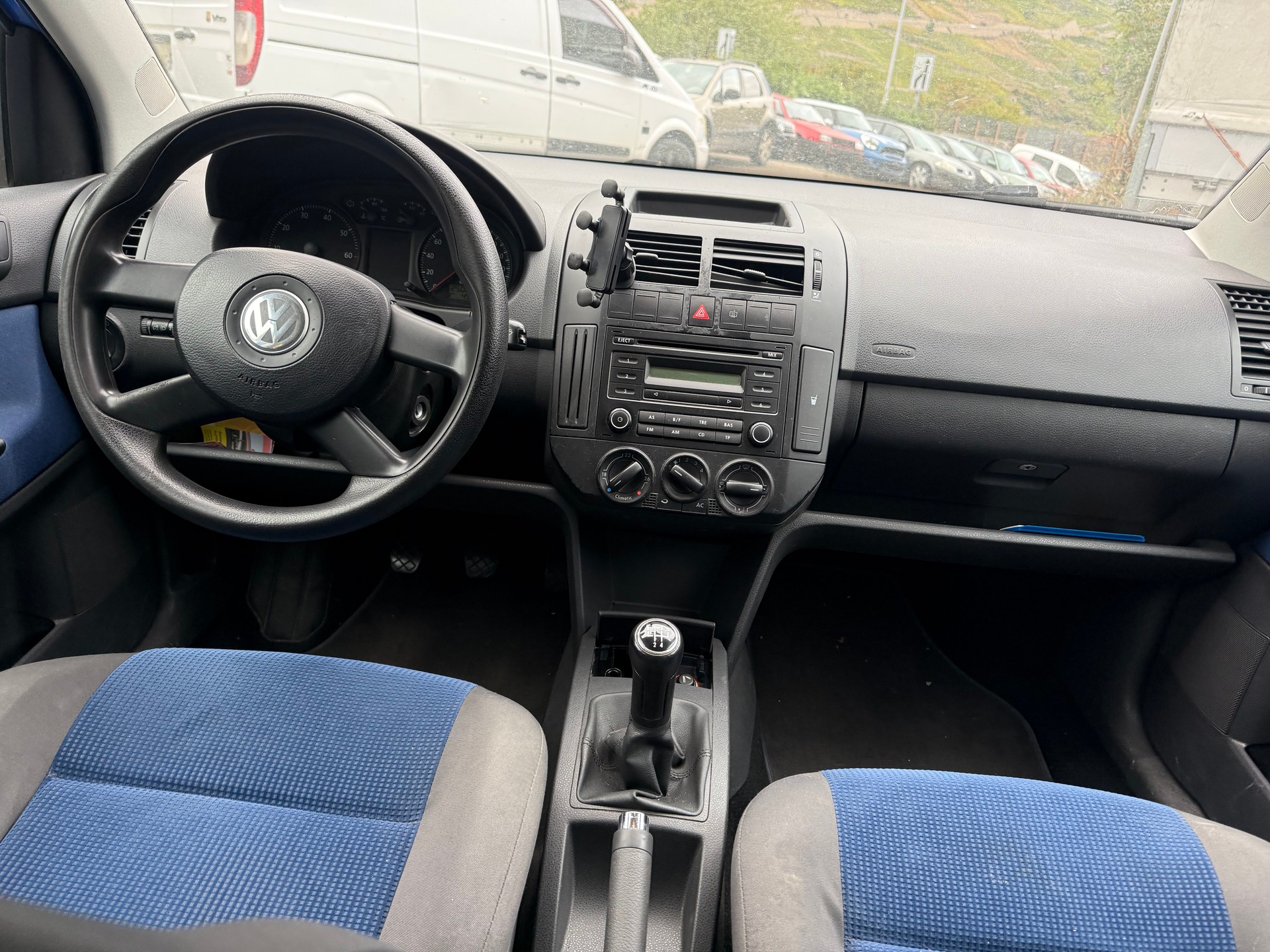 VW Polo 1.4 16V Trendline-image-7