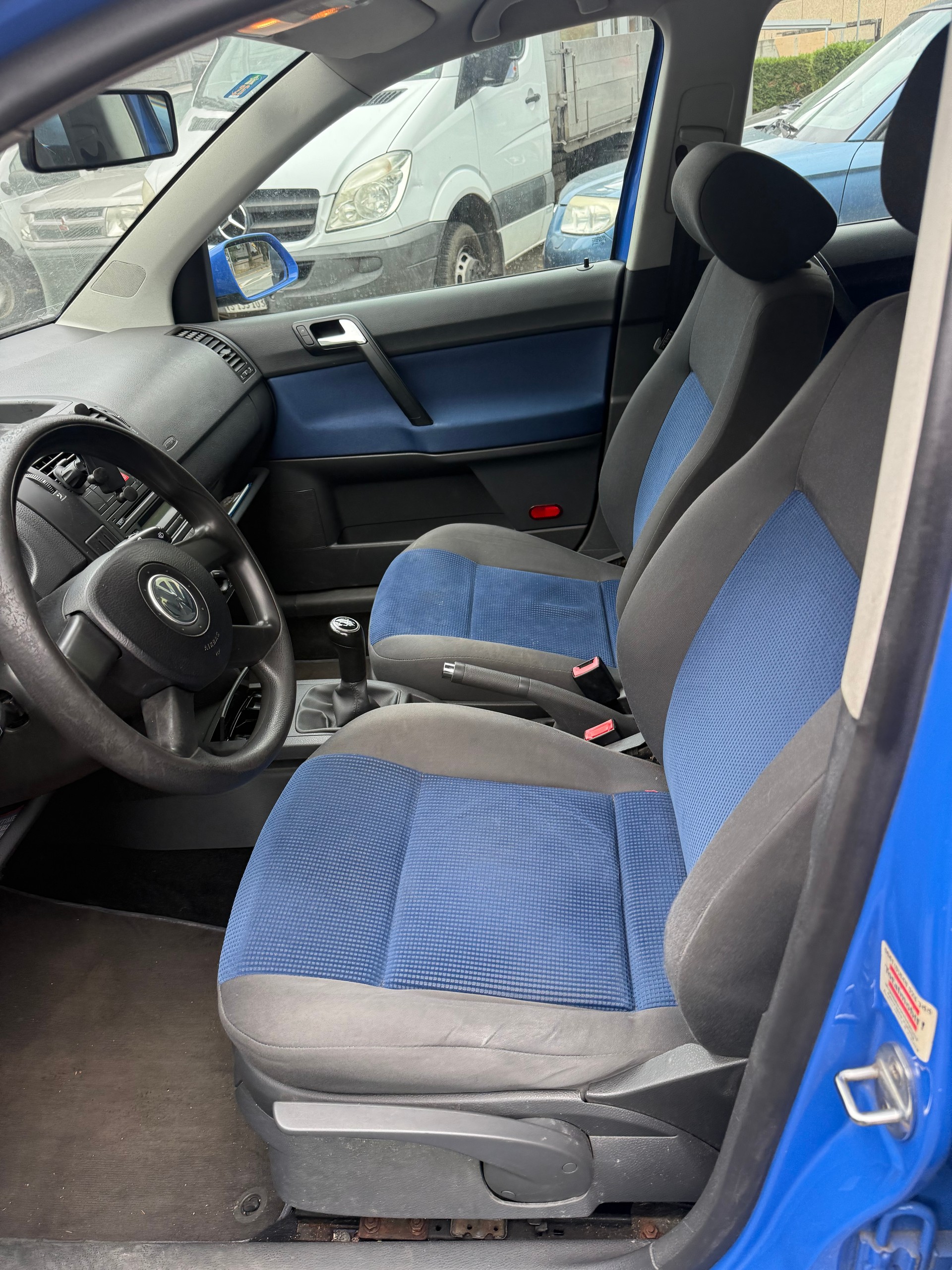 VW Polo 1.4 16V Trendline-image-8