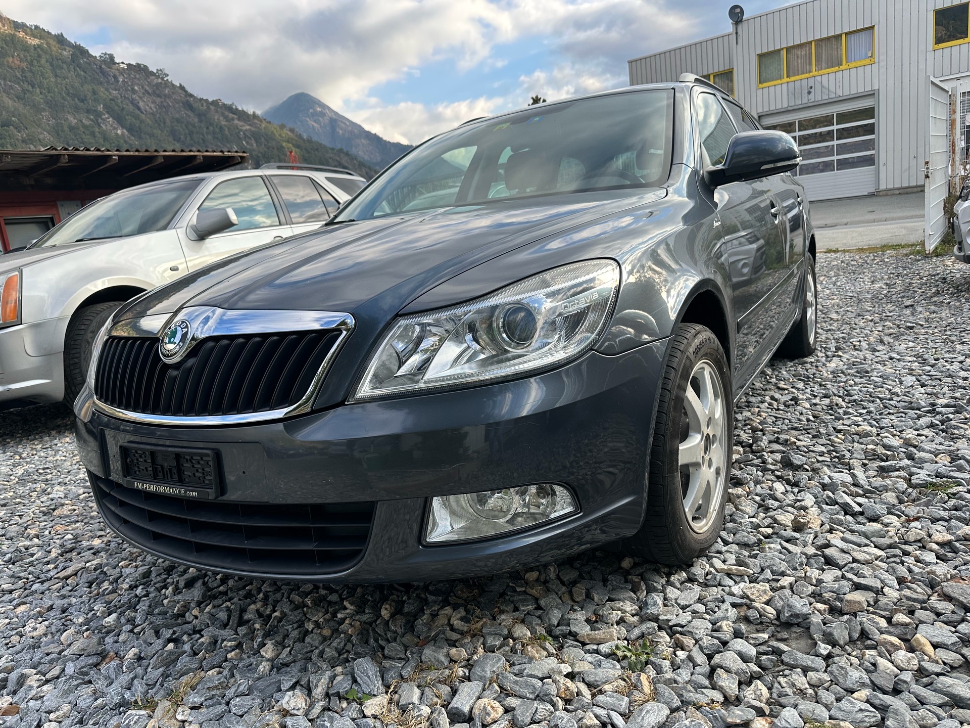 SKODA Octavia Combi 1.8 TSI AllDrive 4x4-image-2