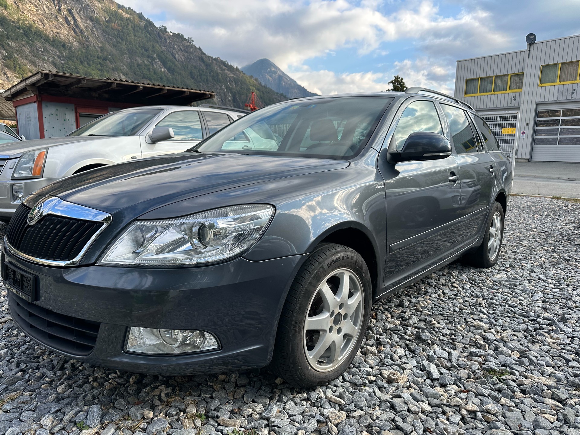 SKODA Octavia Combi 1.8 TSI AllDrive 4x4-image-3