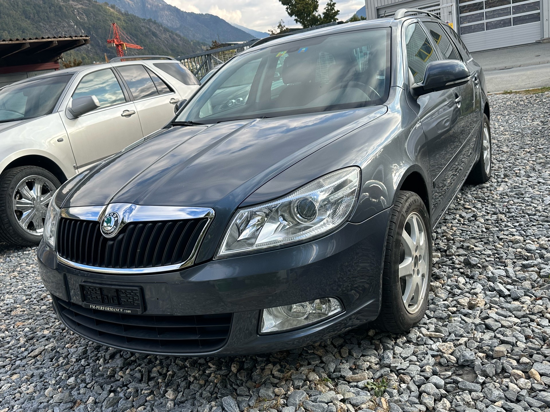 SKODA Octavia Combi 1.8 TSI AllDrive 4x4-image-1