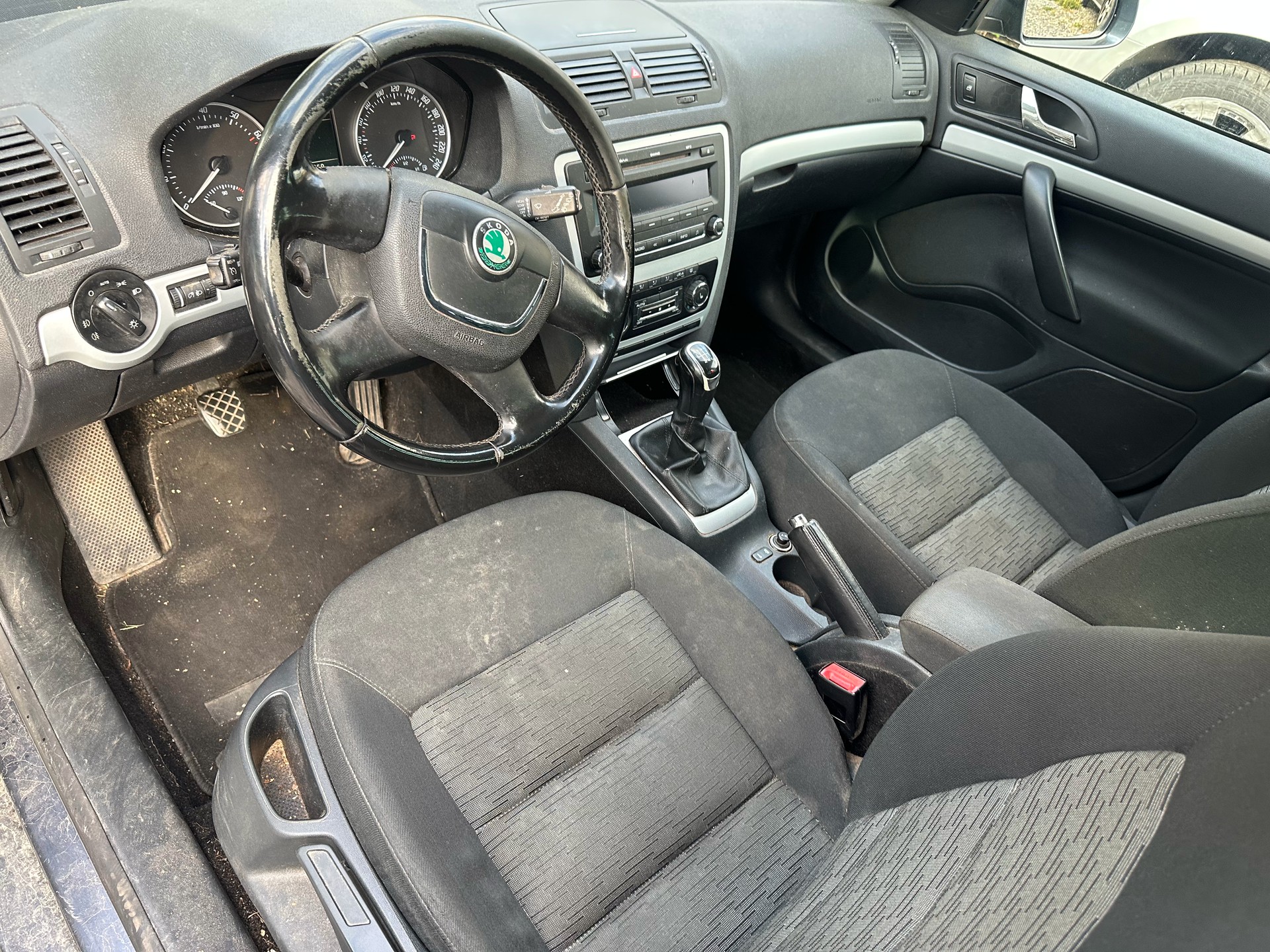SKODA Octavia Combi 1.8 TSI AllDrive 4x4-image-5