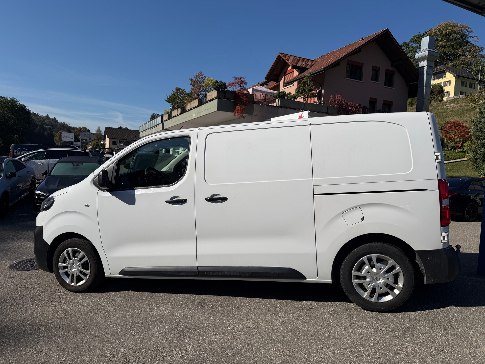 CITROEN Jumpy 2.0 BlueHDi 140 M Club EAT8-image-5