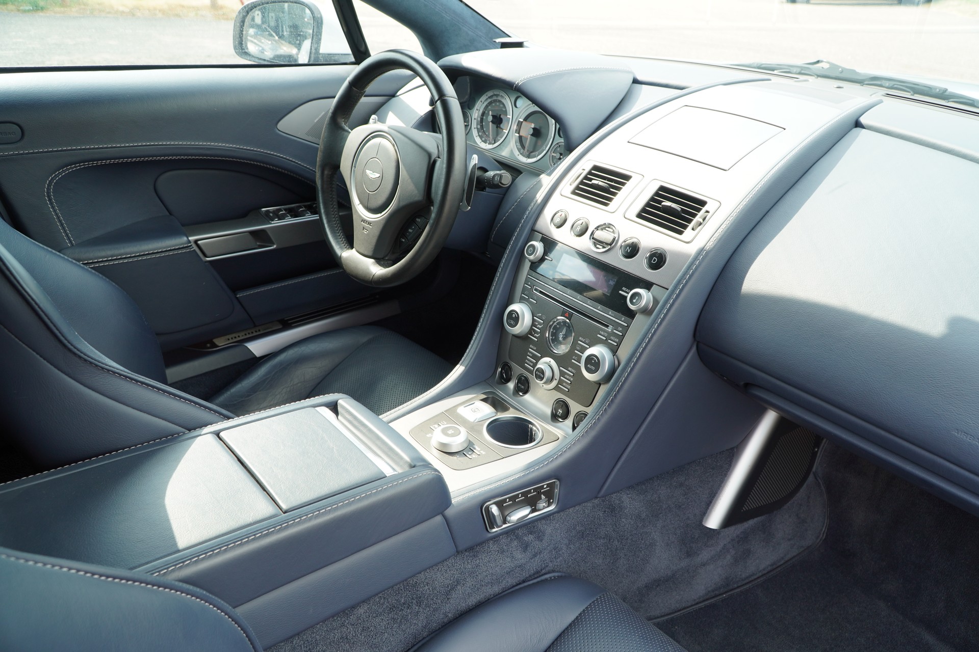 ASTON MARTIN Rapide 5.9 V12 Touchtronic 2-image-12