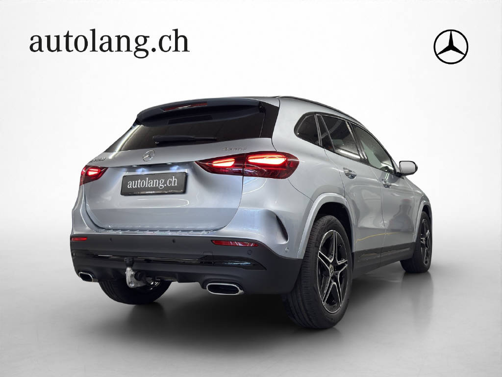 MERCEDES-BENZ GLA 250 Swiss Star-image-4