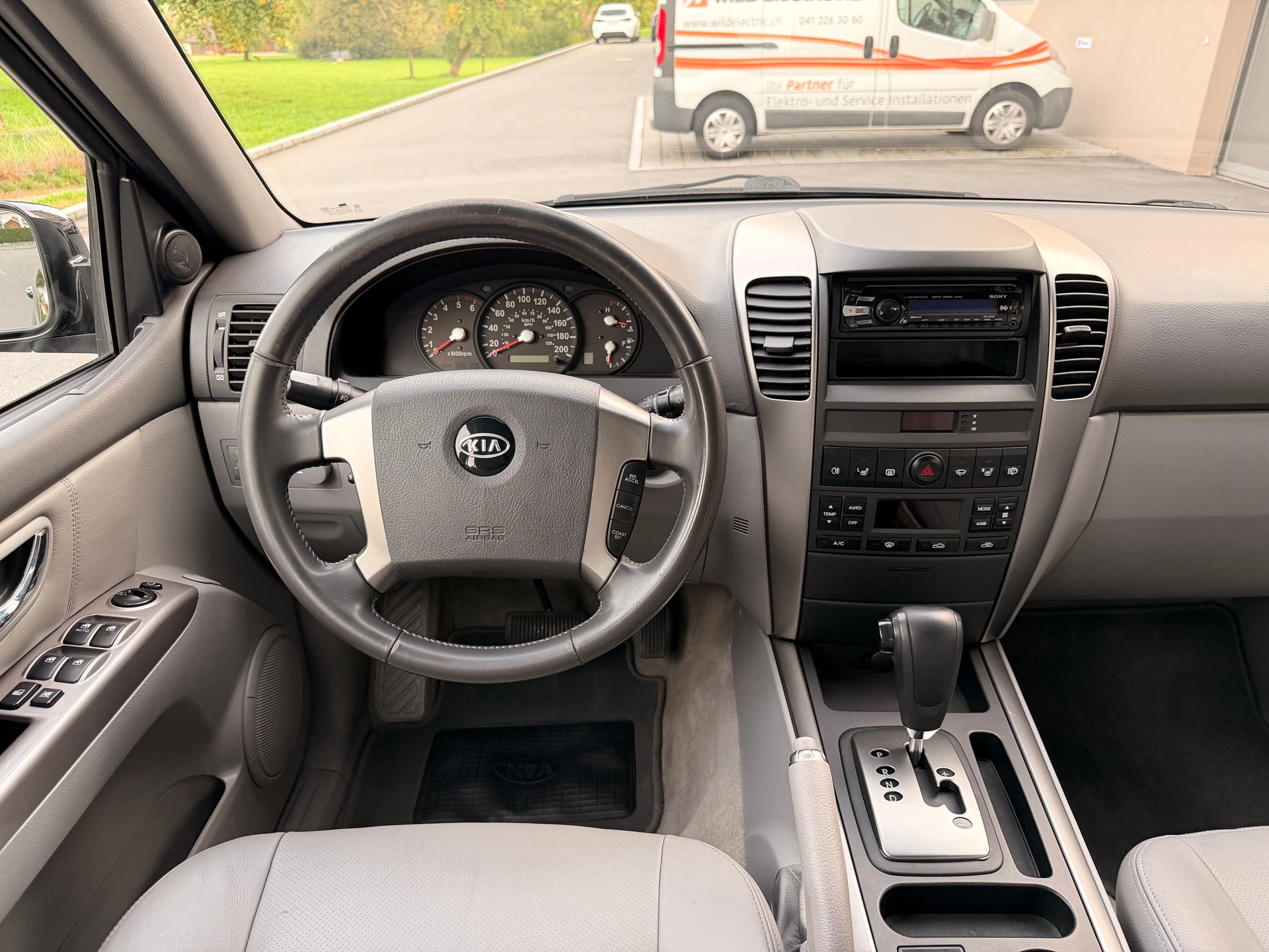 KIA Sorento 2.5 CRDI EX-image-8