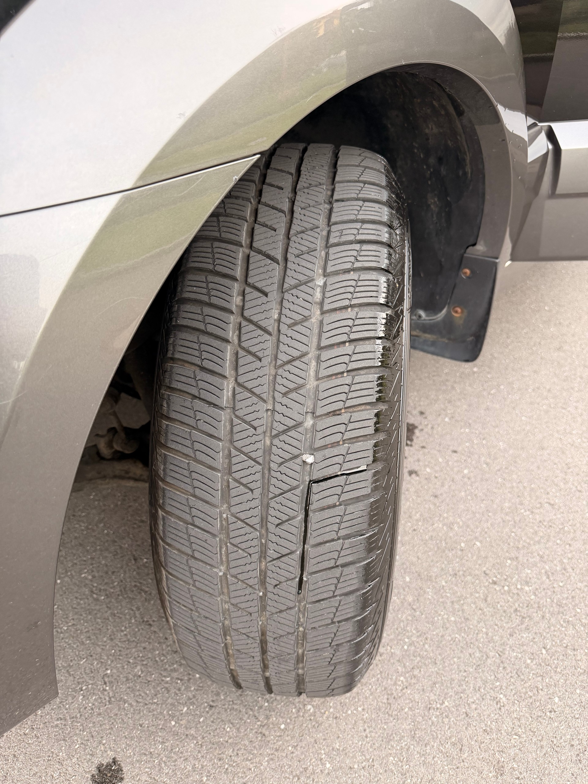 KIA Sorento 2.5 CRDI EX-image-15