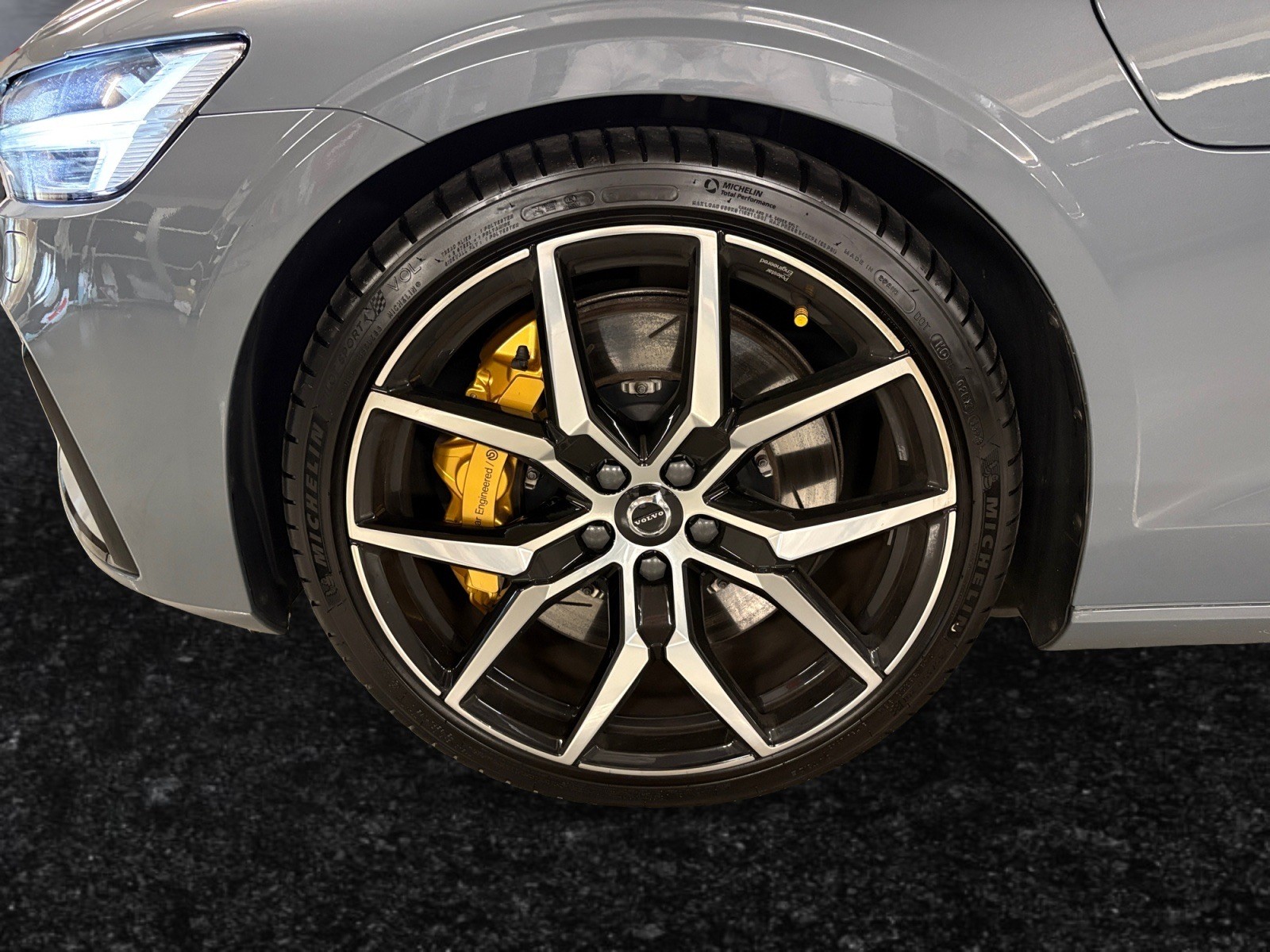 VOLVO S60 T8 e AWD Plug in Hybrd Polestar Geartronic-image-14