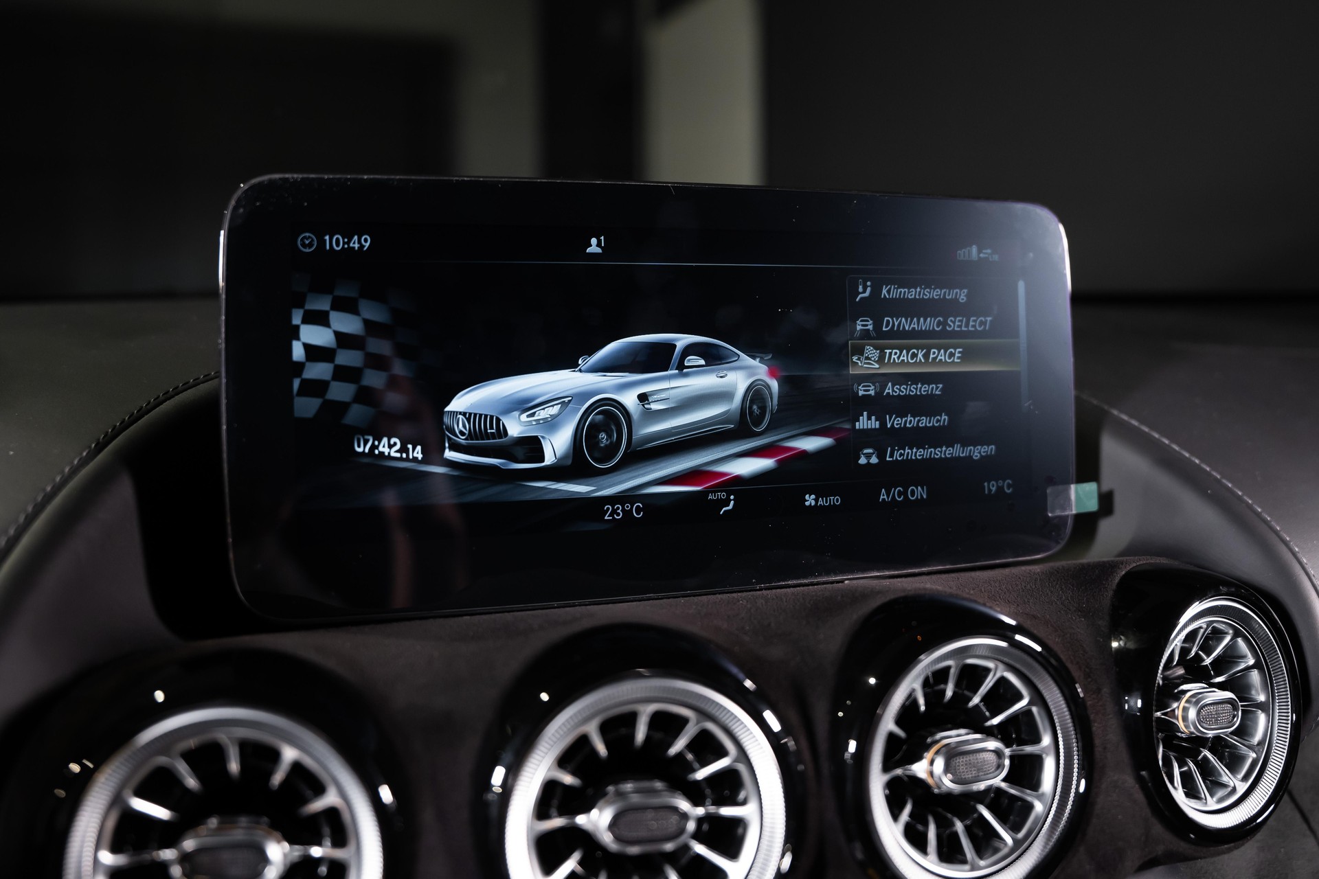 MERCEDES-BENZ AMG GT Coupé AMG GT R-image-27