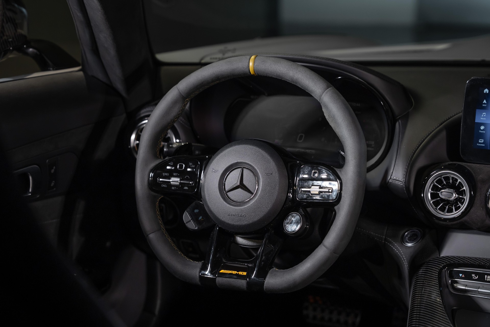 MERCEDES-BENZ AMG GT Coupé AMG GT R-image-22