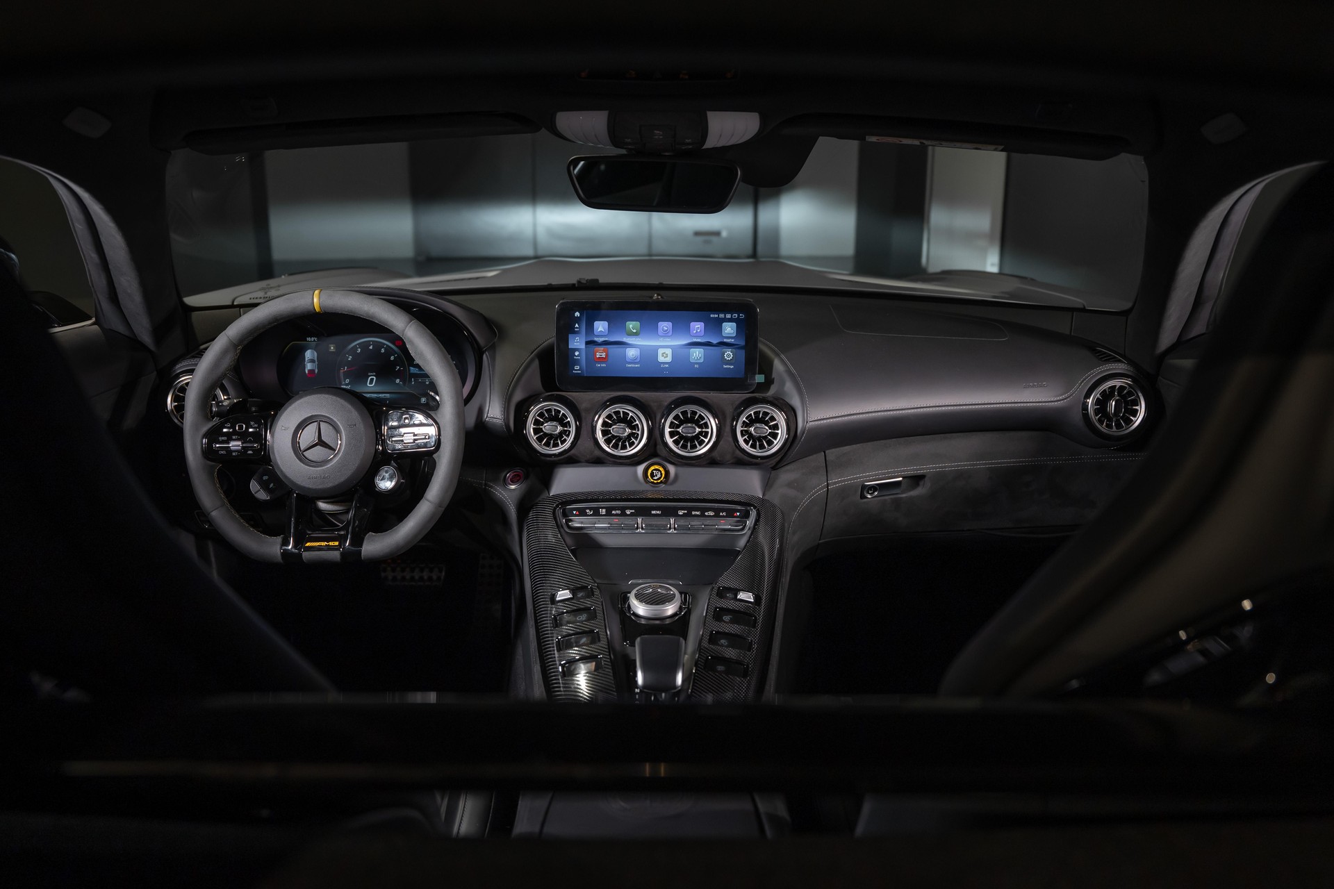 MERCEDES-BENZ AMG GT Coupé AMG GT R-image-24