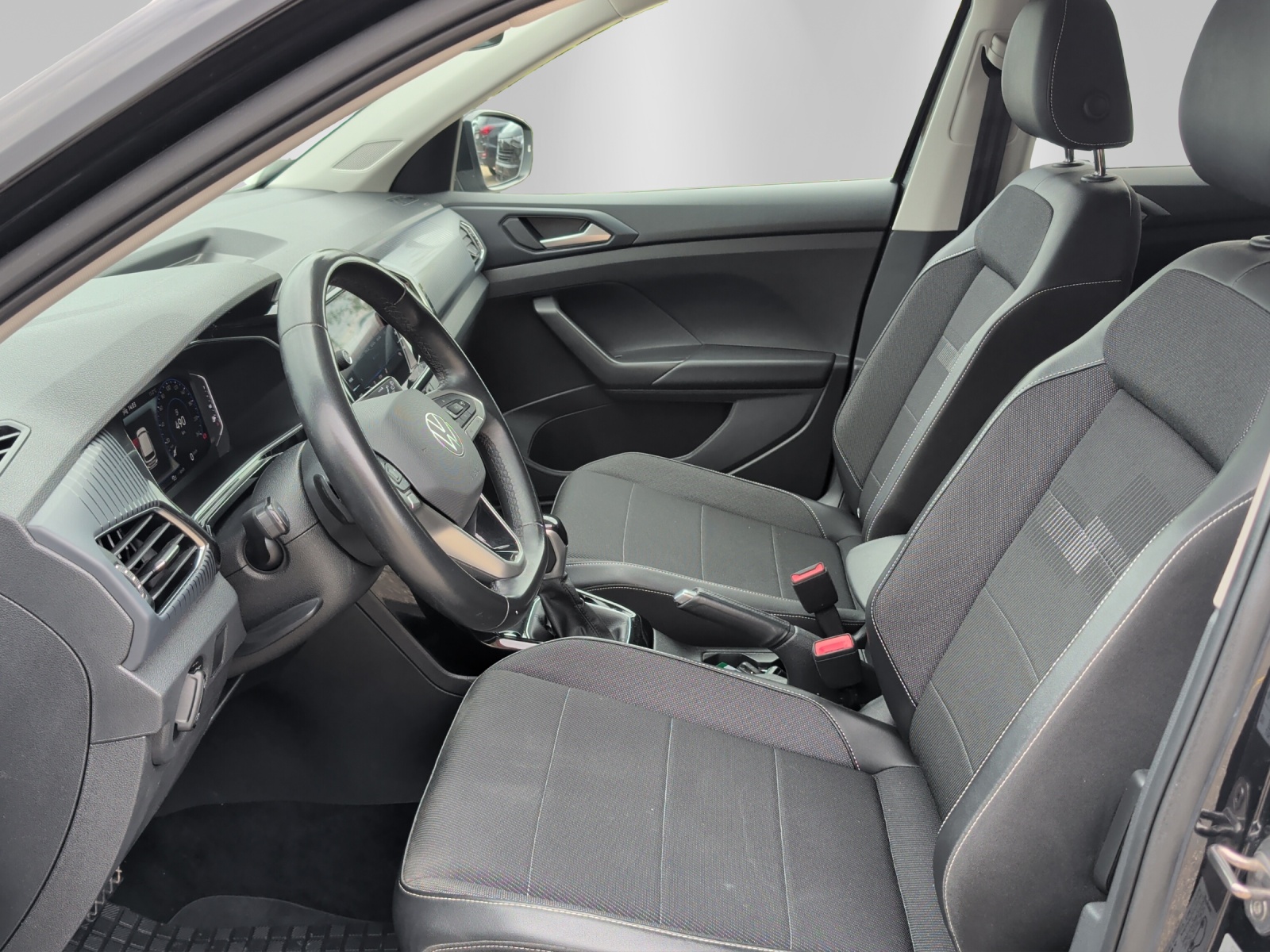 VW T-Cross 1.0 TSI Style DSG-image-8