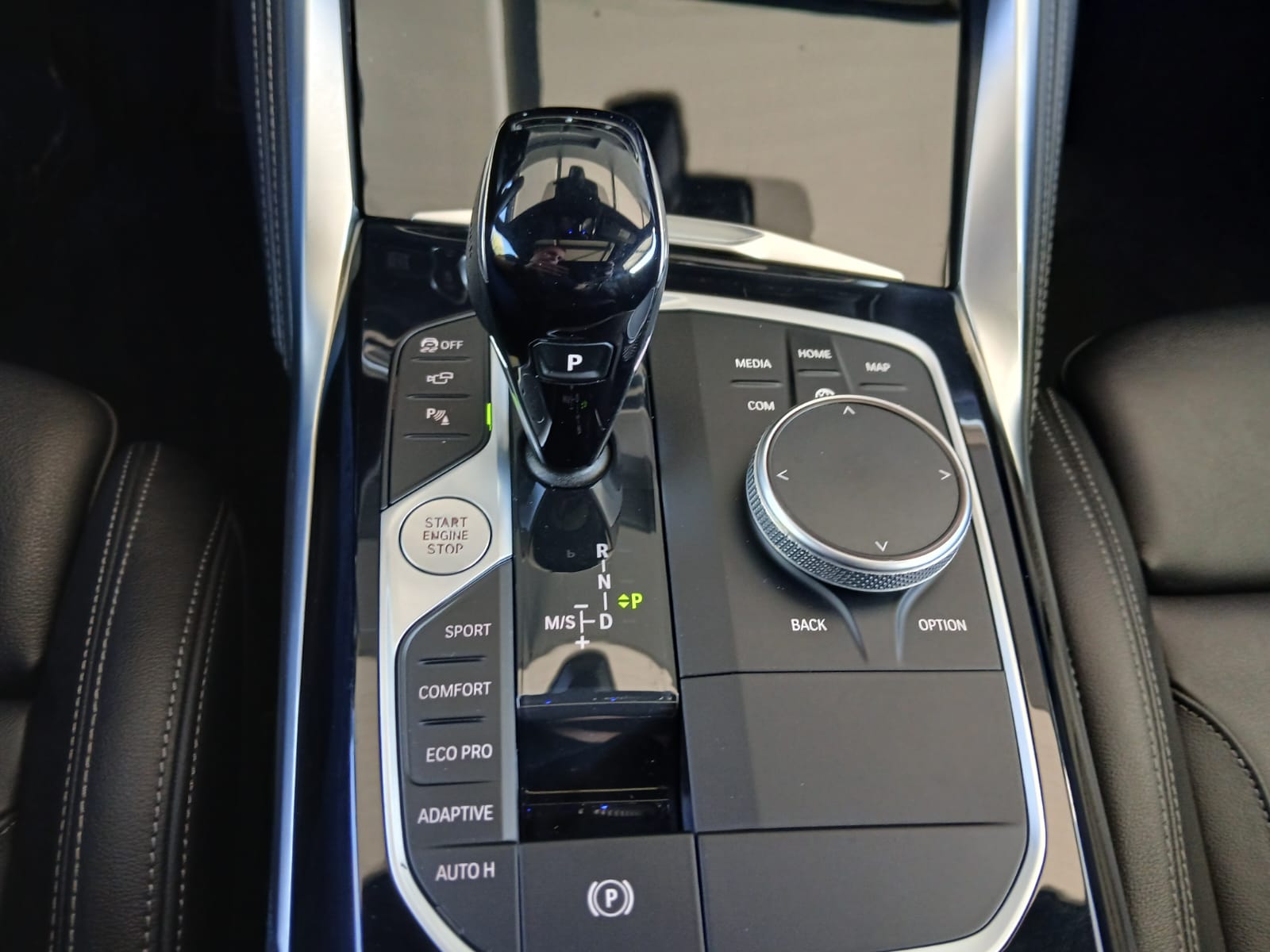 BMW M440i xDrive Coupé-image-8