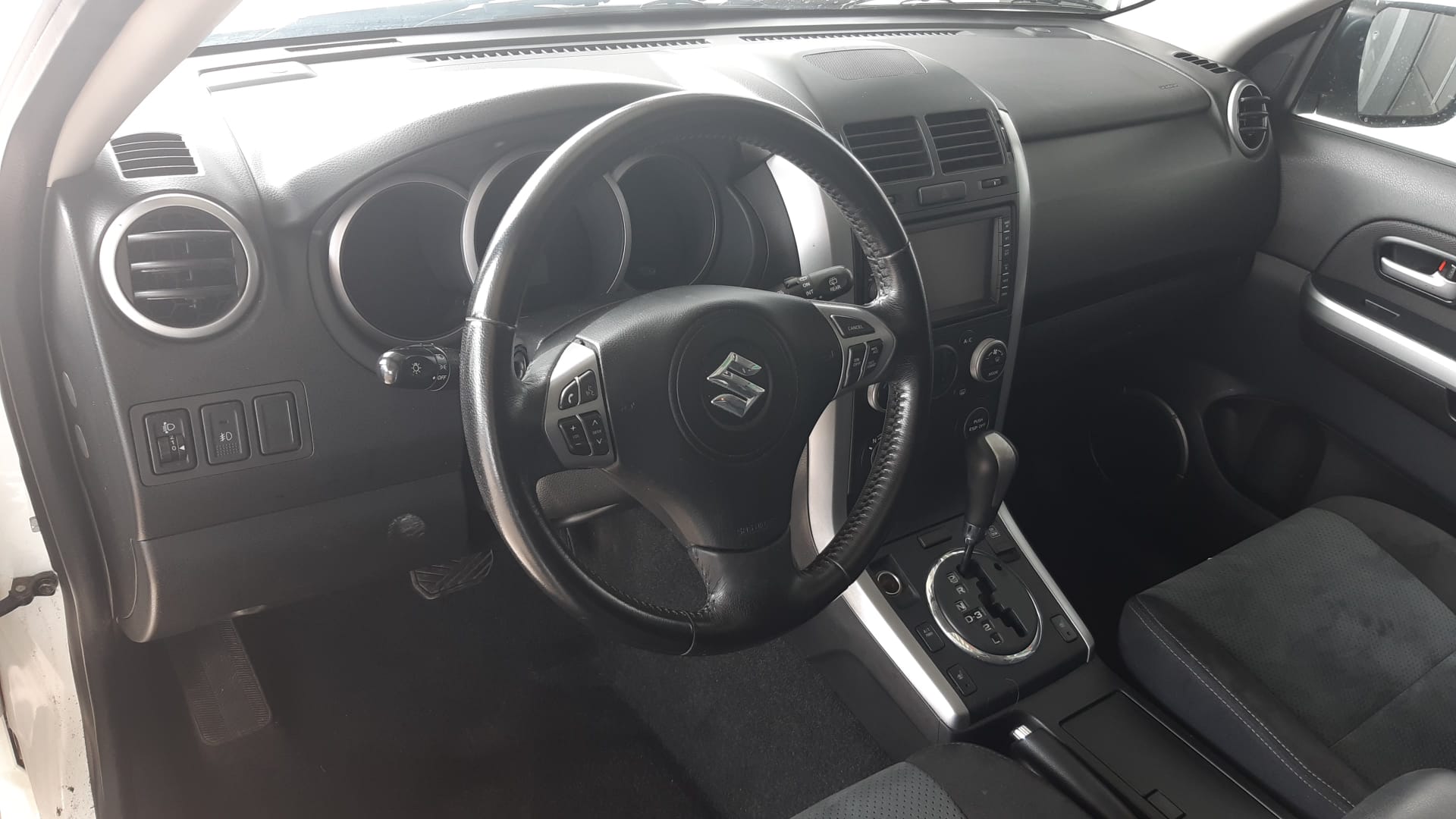 SUZUKI Grand Vitara 2.4 16V GL Top Automatic-image-10