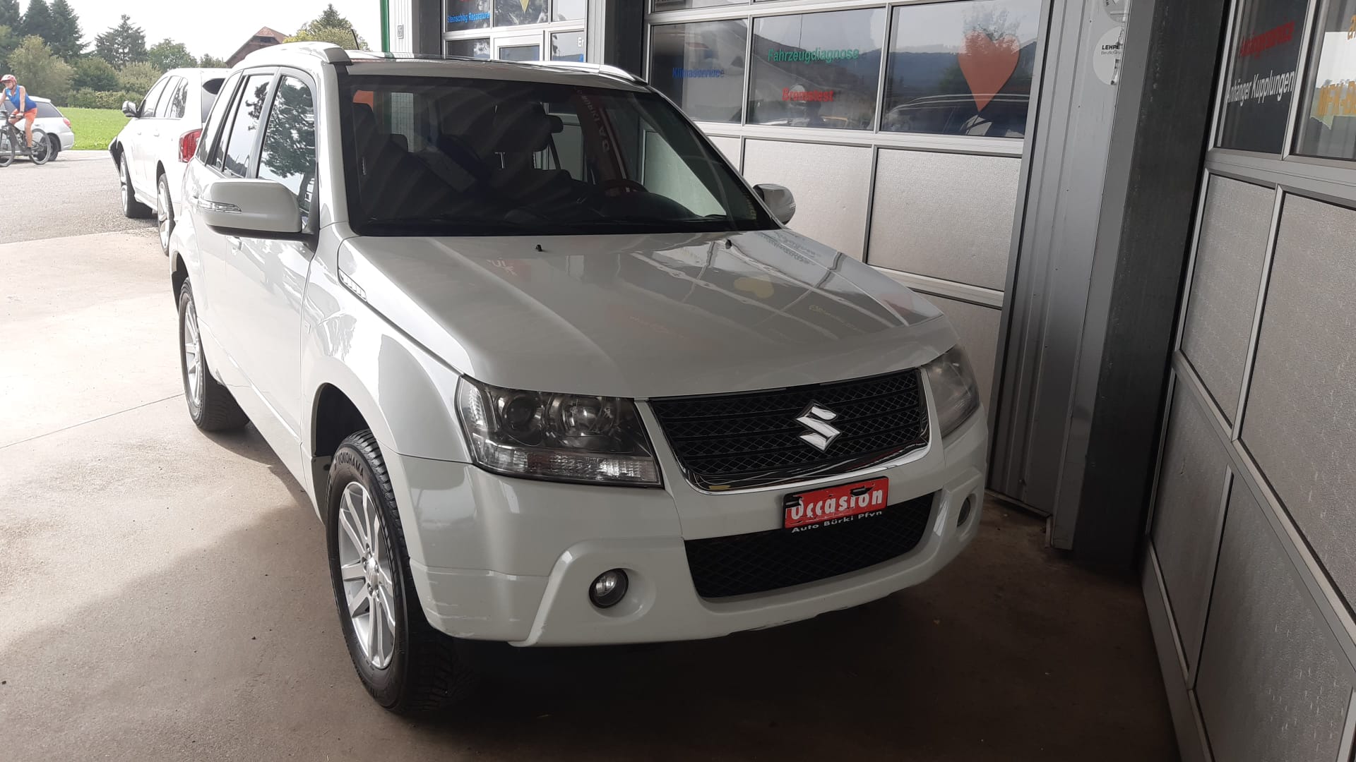 SUZUKI Grand Vitara 2.4 16V GL Top Automatic-image-3