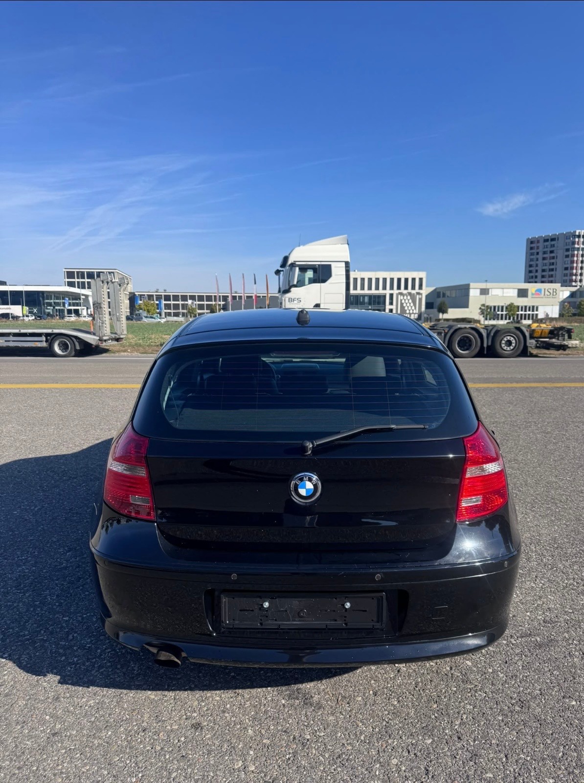 BMW 118i M-image-3