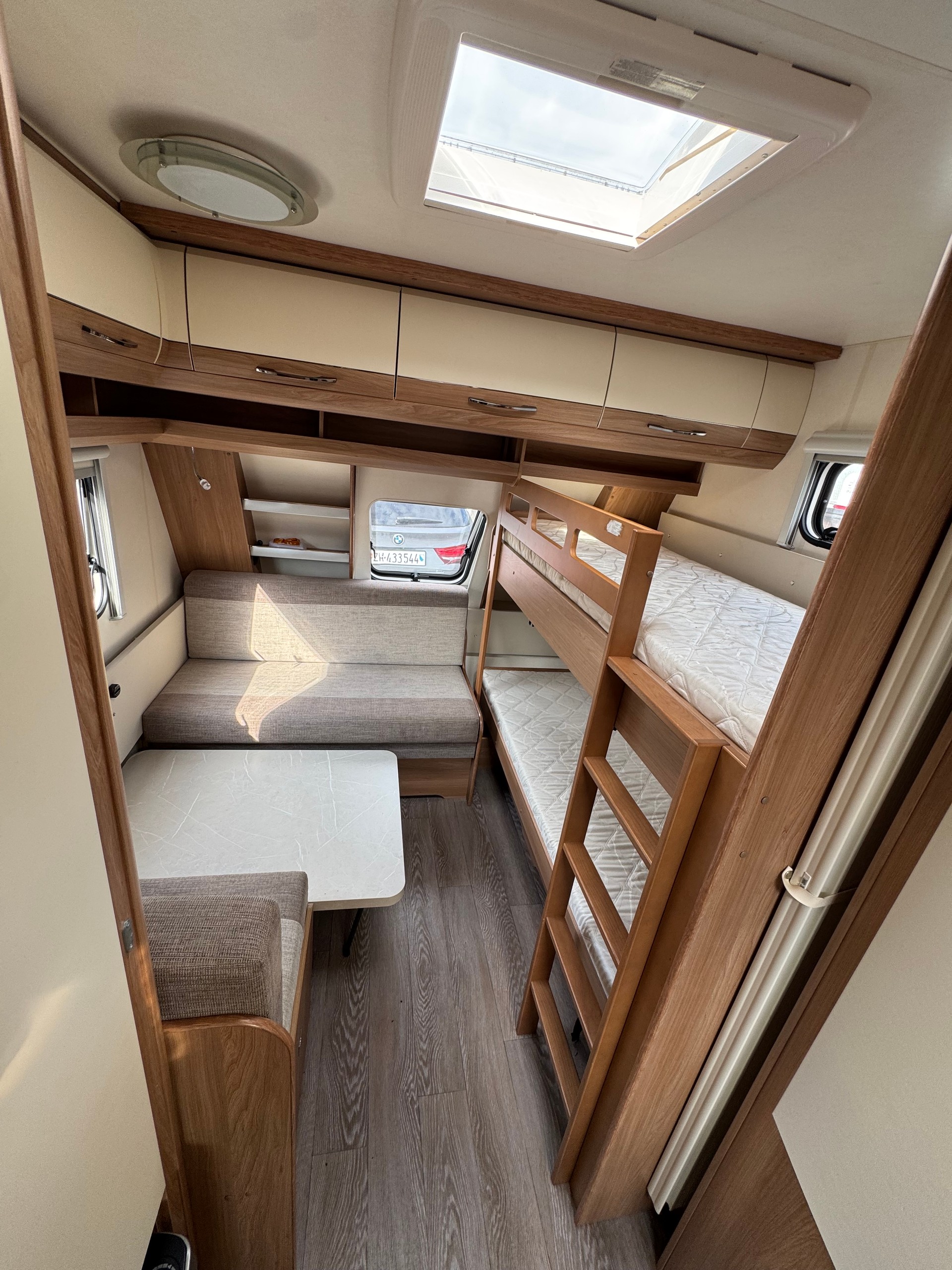 HOBBY De Luxe - Hubbett Kajüte Stockbett --image-10