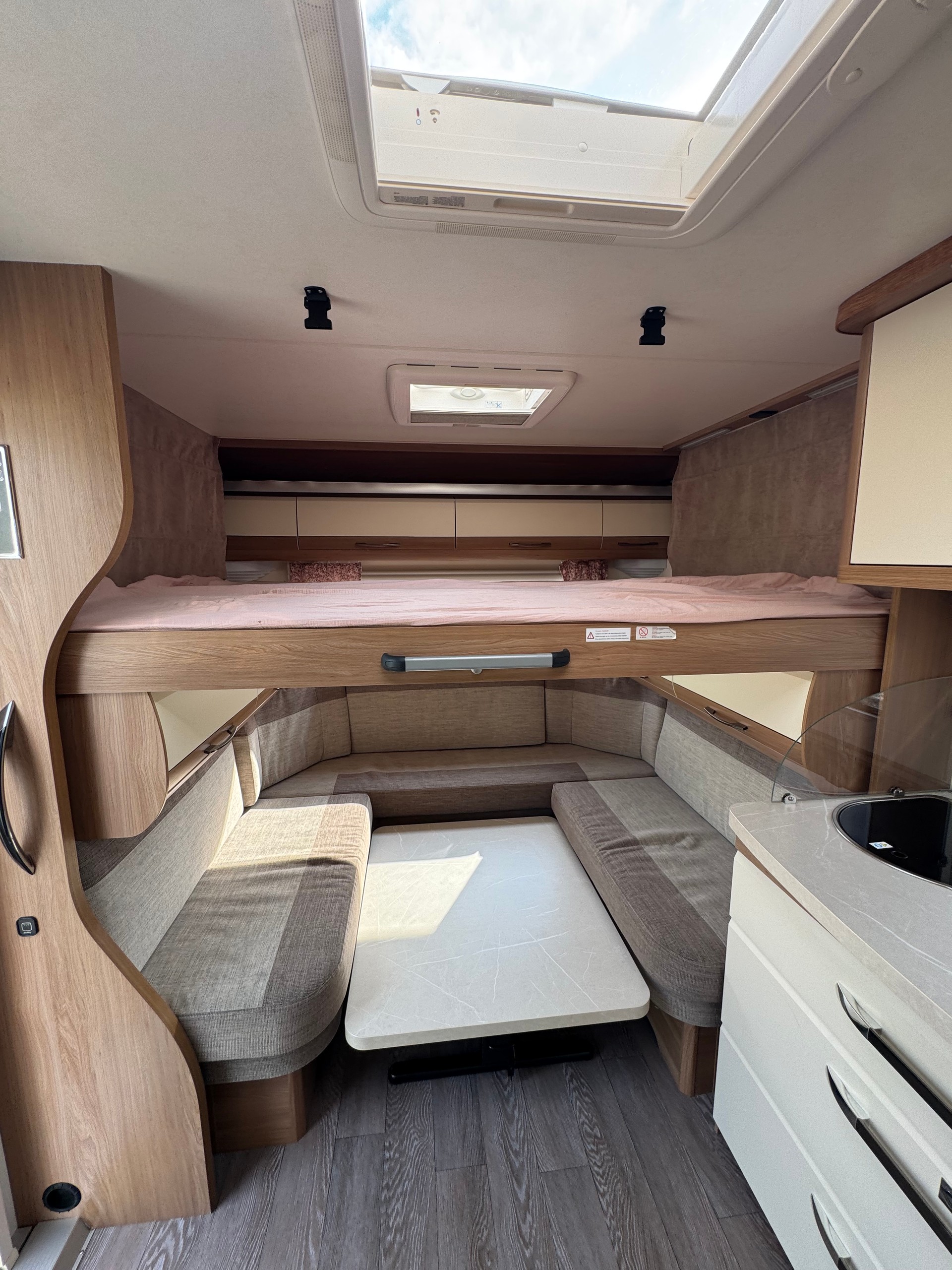 HOBBY De Luxe - Hubbett Kajüte Stockbett --image-7