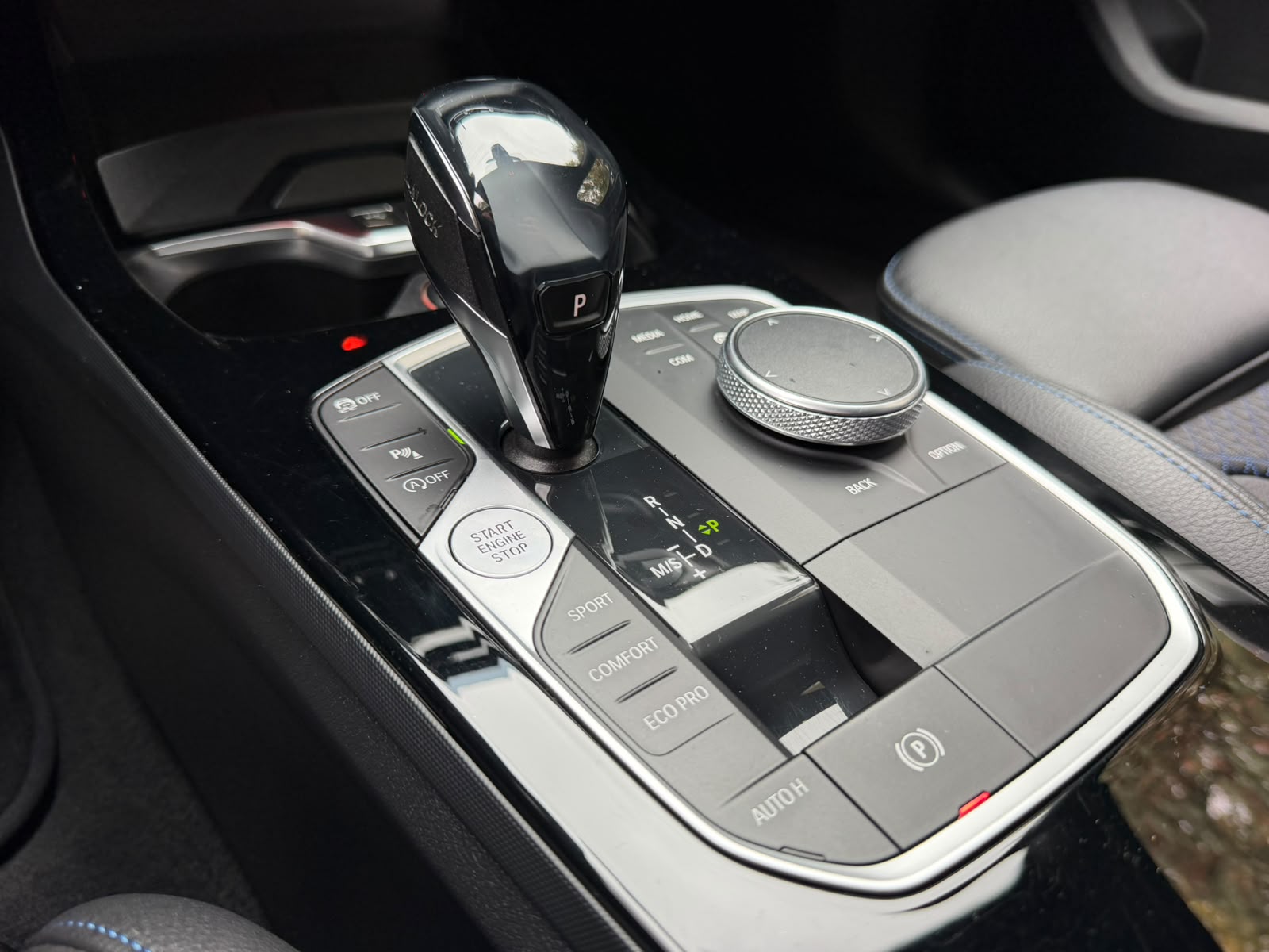BMW 118d Steptronic M Sport-image-24