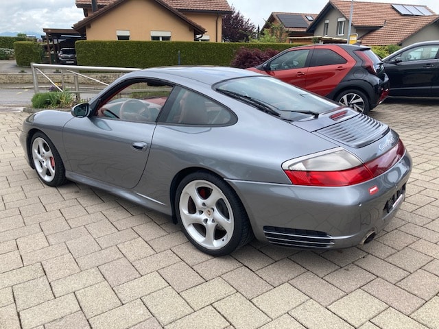 PORSCHE 911 Carrera 4 S-image-6