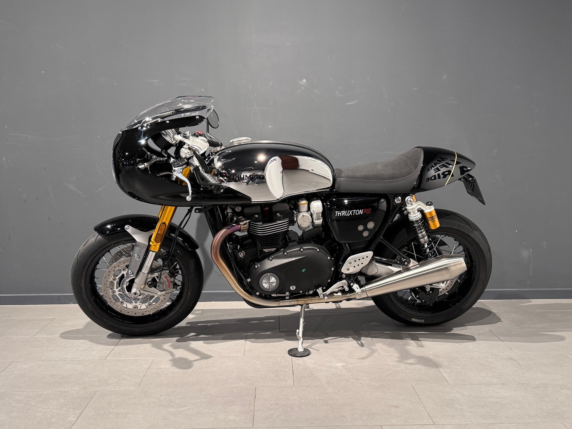TRIUMPH Thruxton 1200 i RS ABS-showroom-element-3