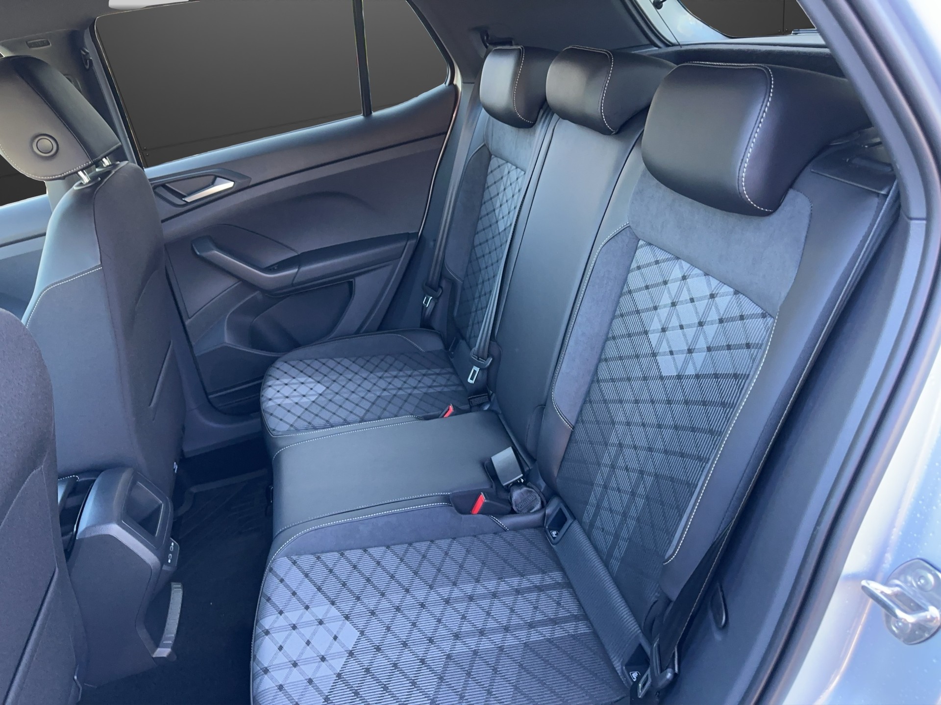 VW T-Cross 1.5 TSI EVO ACT R-Line DSG-image-13
