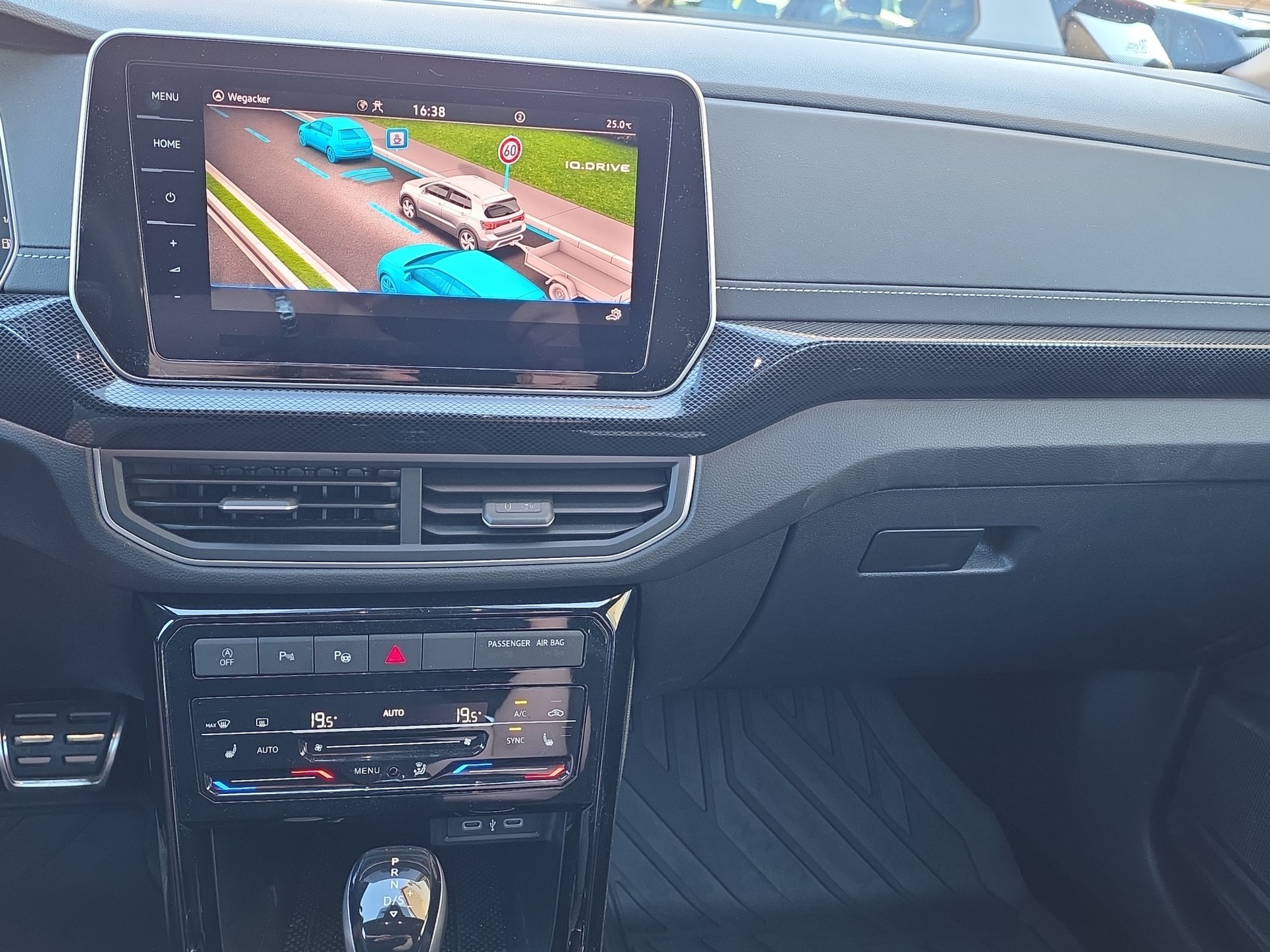 VW T-Cross 1.5 TSI EVO ACT R-Line DSG-image-12