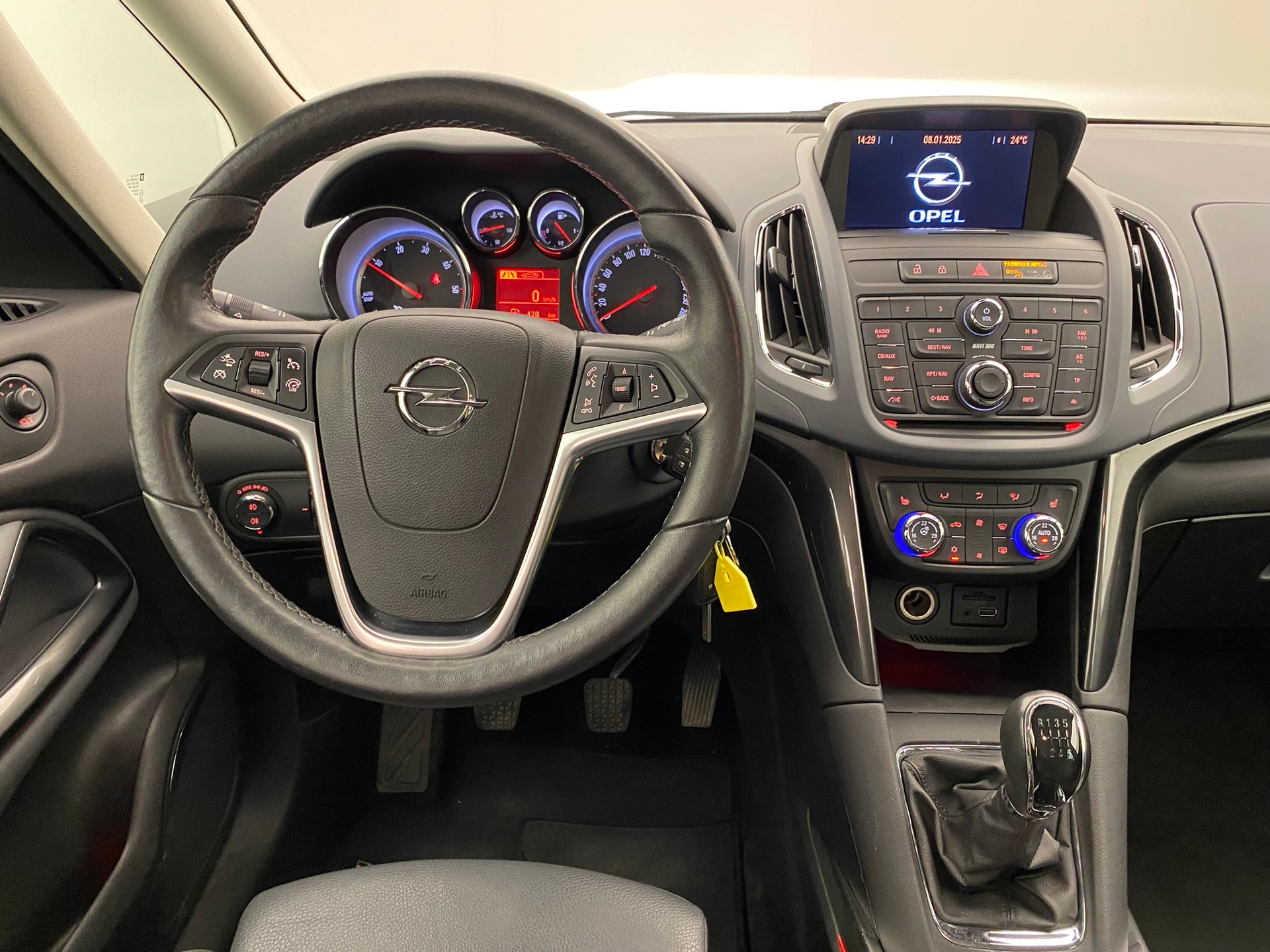 OPEL Zafira Tourer 2.0 CDTI Bi Turbo OPC-image-8